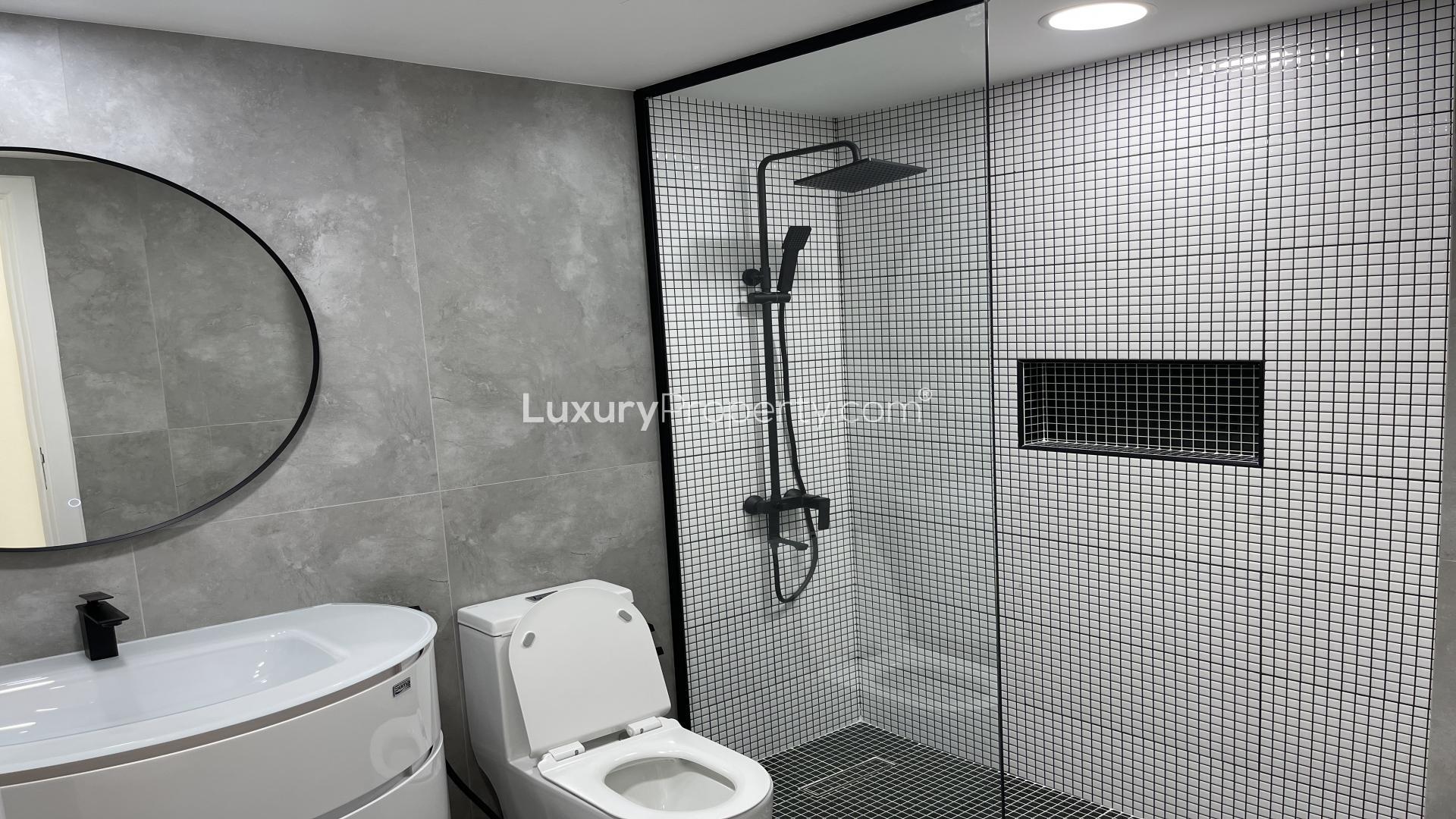 Modern townhouse bedroom with built-in wardrobes in Al Reem, Arabian Ranches