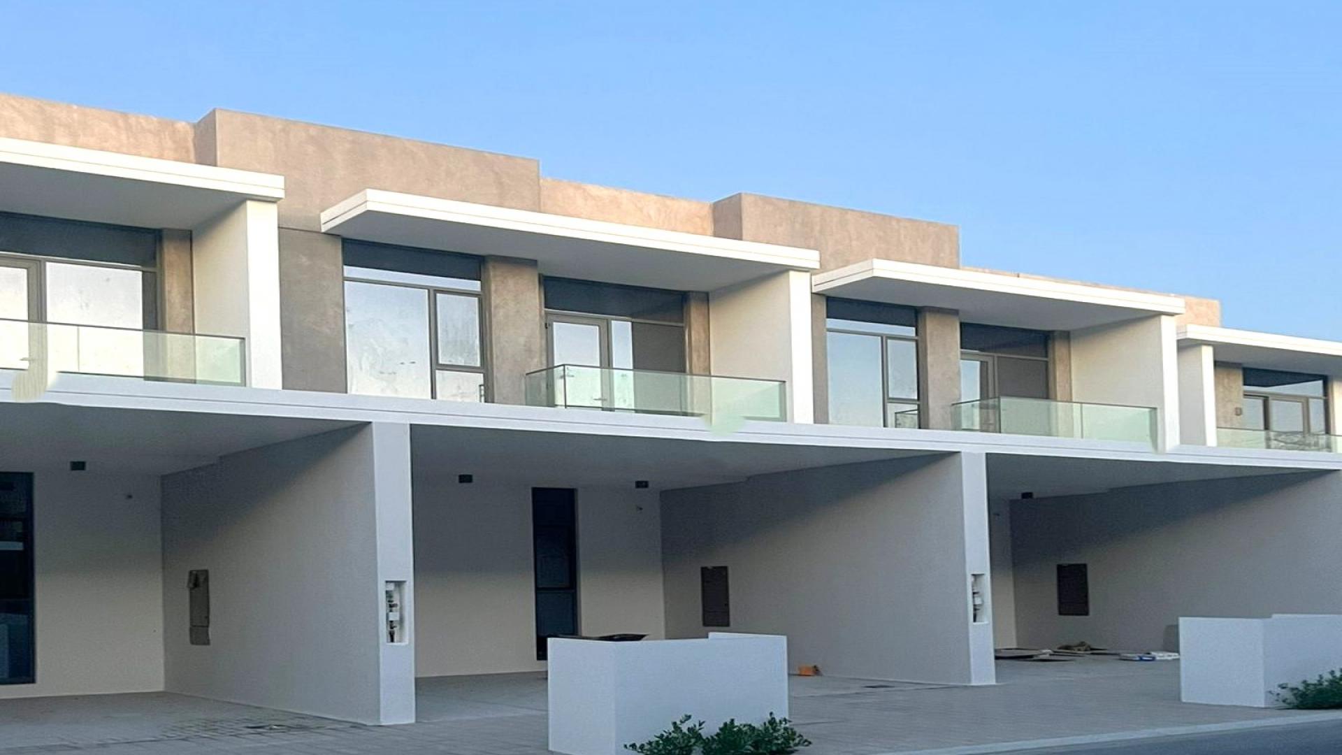 Bright living area in 3-bedroom townhouse, Arabian Ranches 3, Ruba community, available for rent