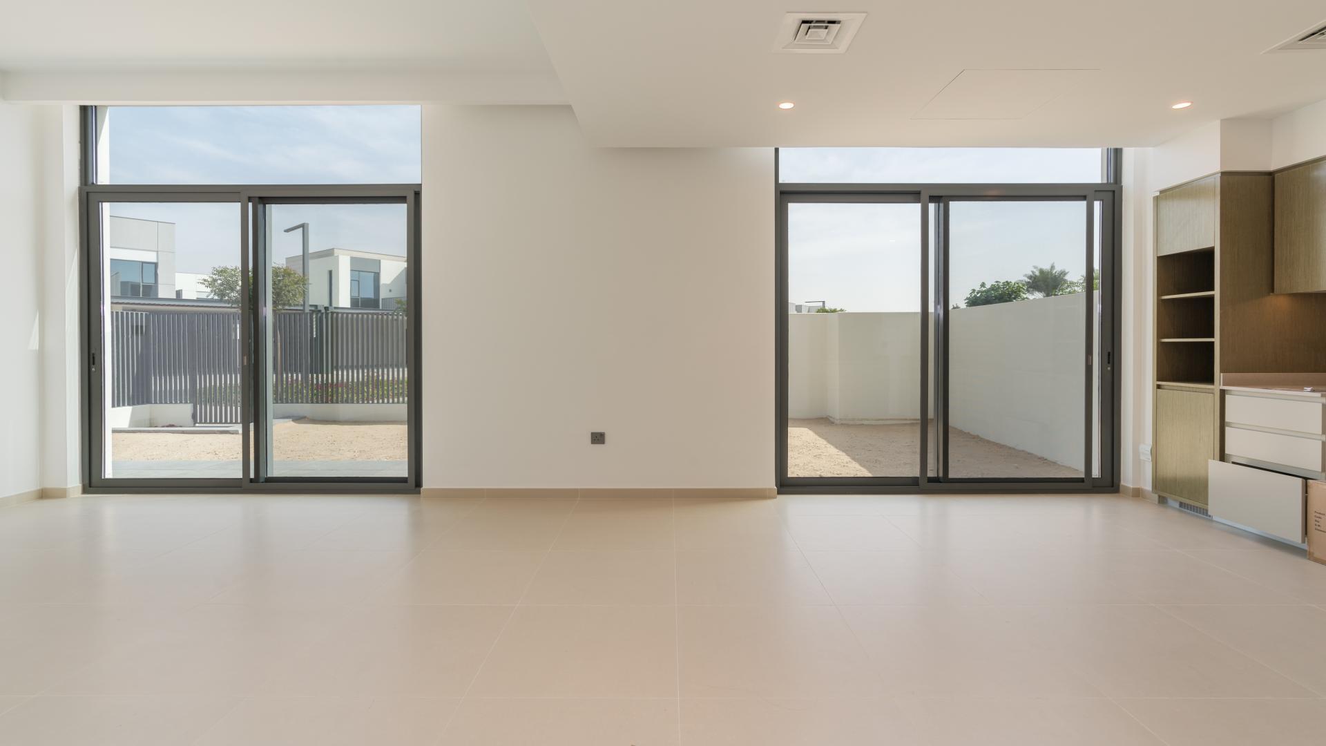 Modern townhouse exterior in Arabian Ranches 3, Ruba. Villa for rent near main park