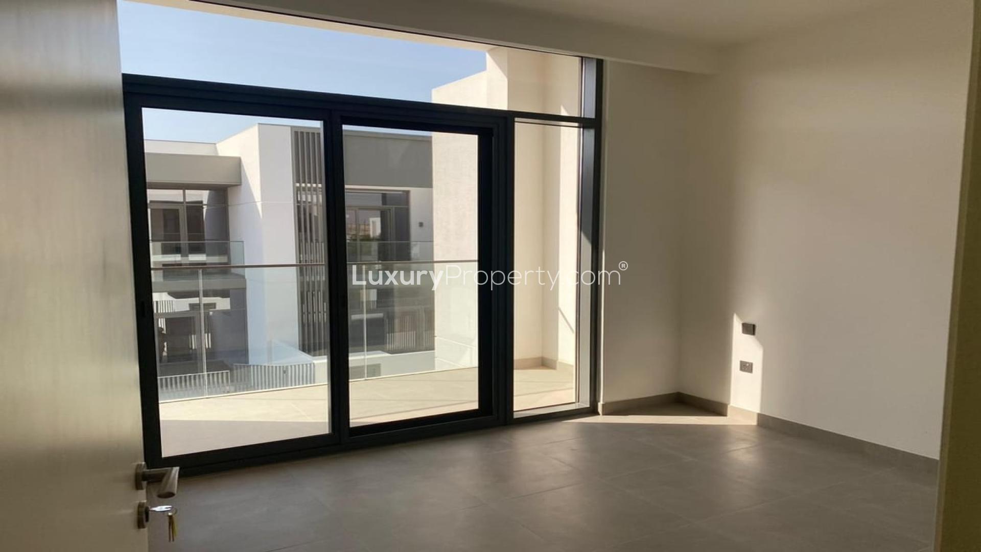 Spacious townhouse interior with large windows, Arabian Ranches 3, Ruba community, for rent