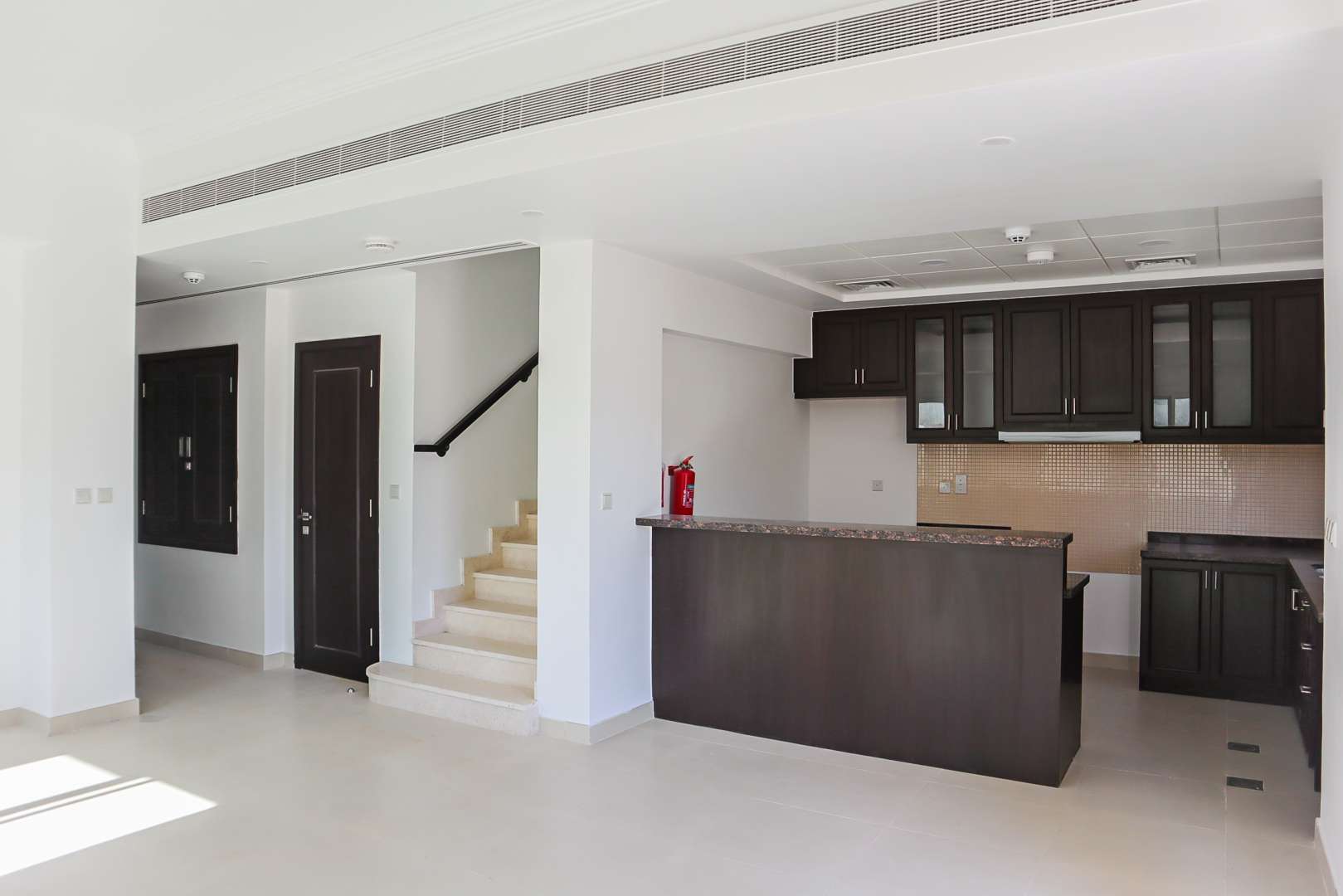 Bright living room in 3-bedroom townhouse, Casa Viva, Serena, Dubailand, available for rent