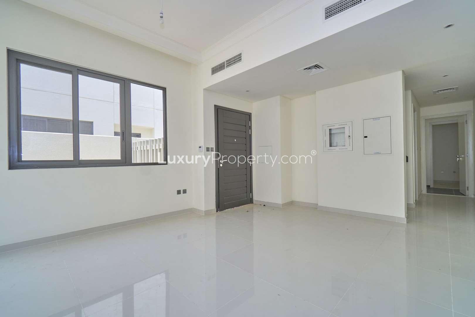 Brand new three-bedroom townhouse interior in Coursetia, Akoya Oxygen, bright living space