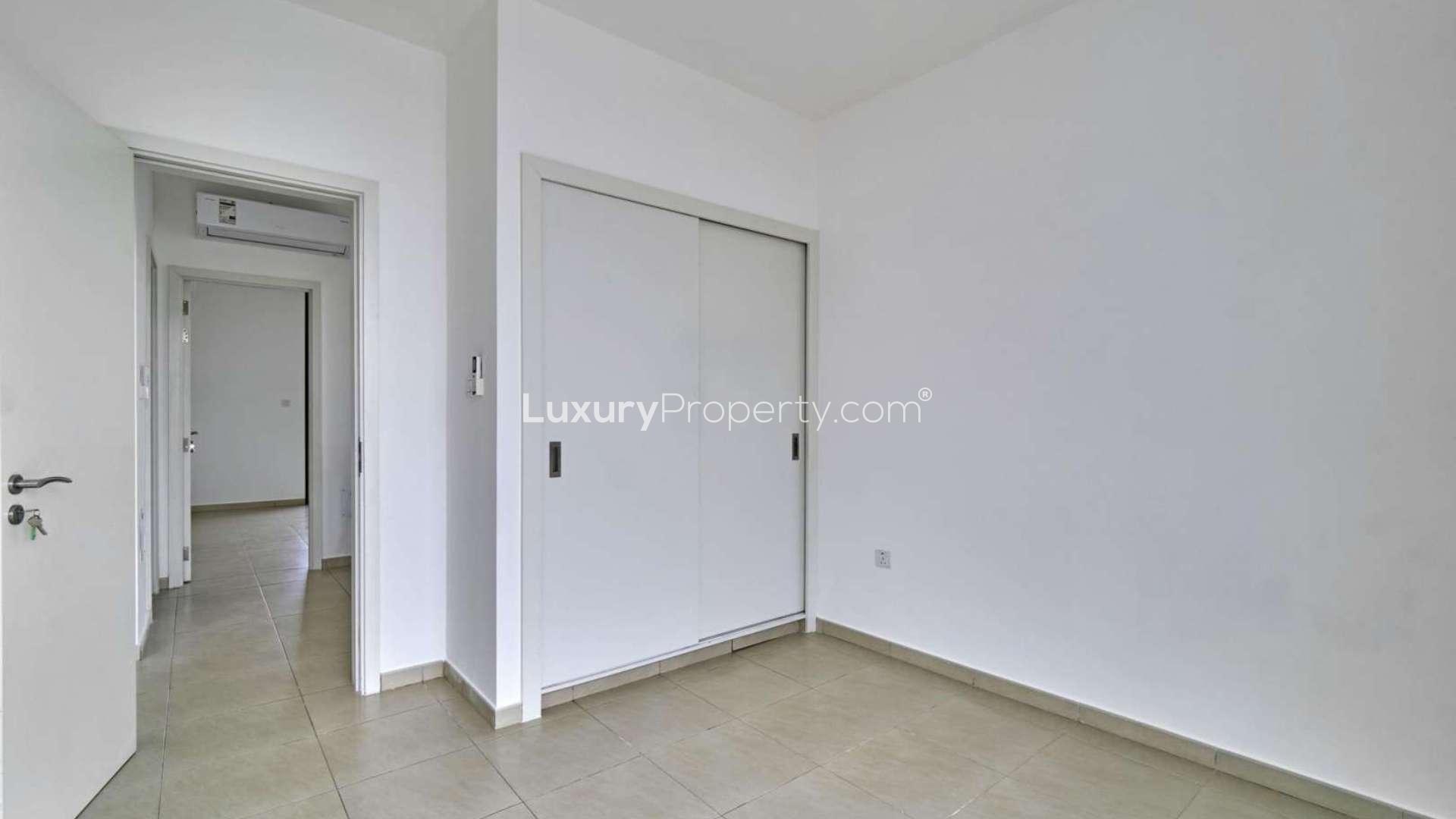 Modern kitchen and living area in 3-bed townhouse, Hayat Townhouses, Town Square