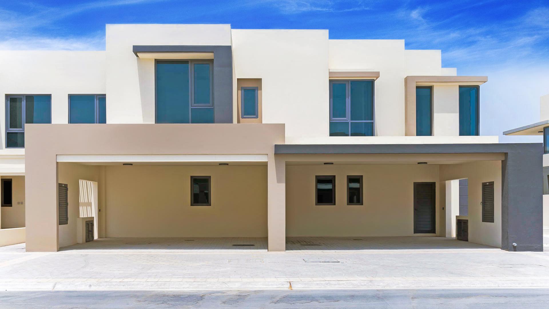 Bright living area in a 3-bedroom townhouse, Maple at Dubai Hills Estate, for rent