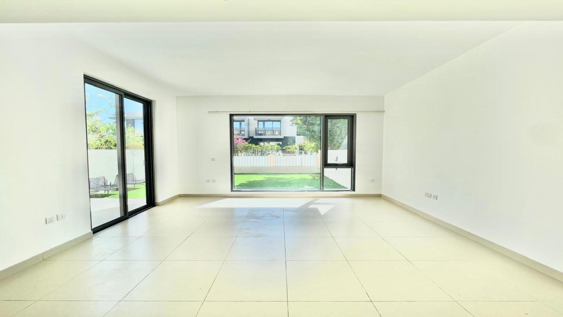 3-bedroom villa exterior with garden in Maple 2, Dubai Hills Estate for rent