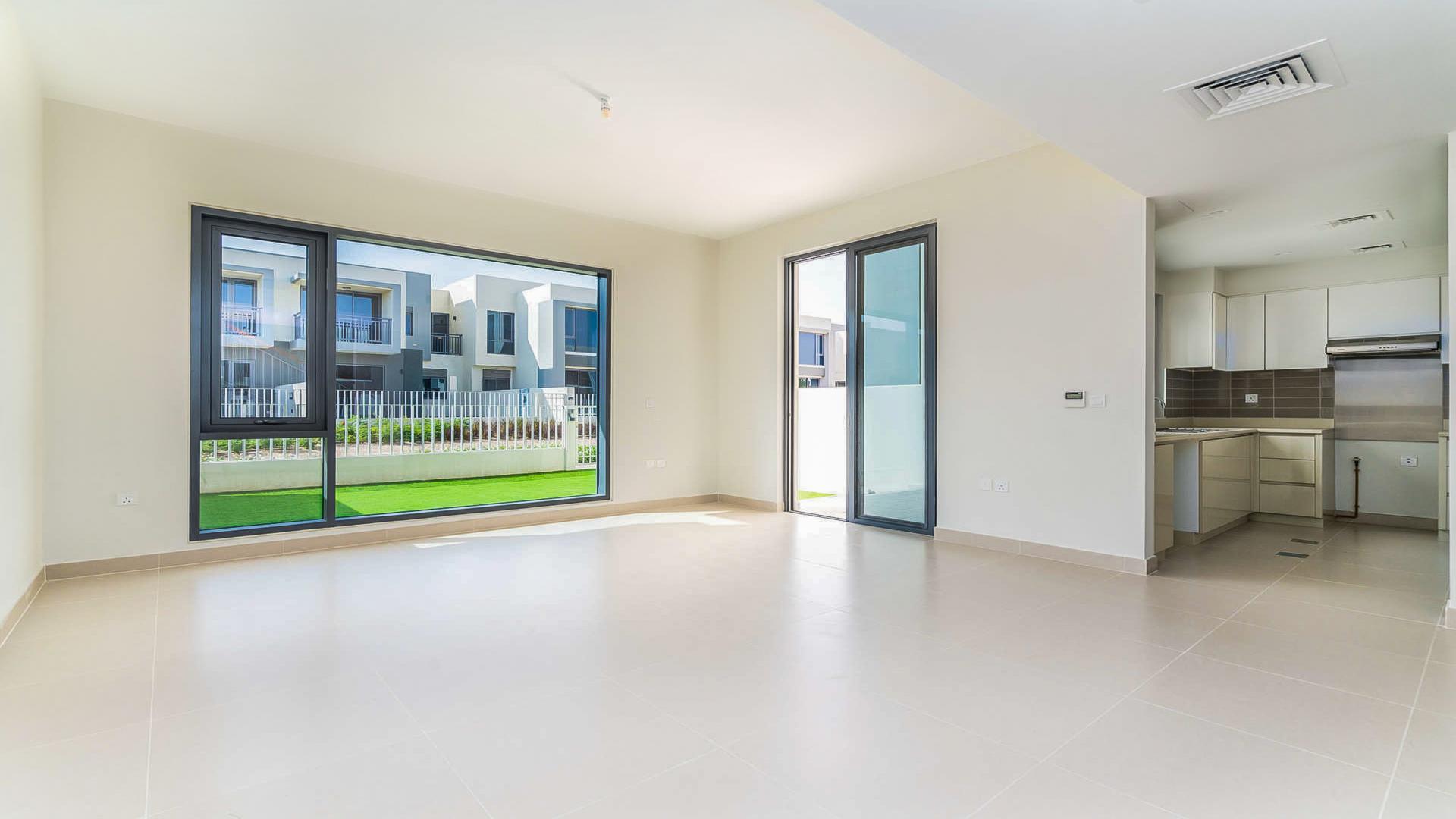 Modern 3-bed villa exterior with balcony, Maple 2, Dubai Hills Estate