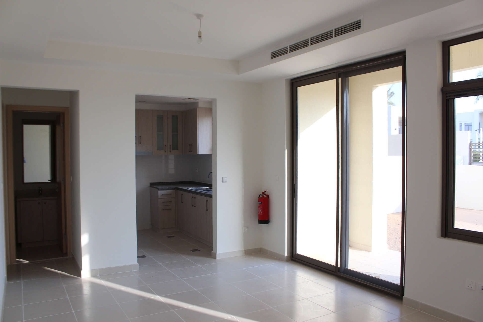 Empty bedroom with built-in wardrobe in Mira Oasis 3 townhouse for rent, Reem community
