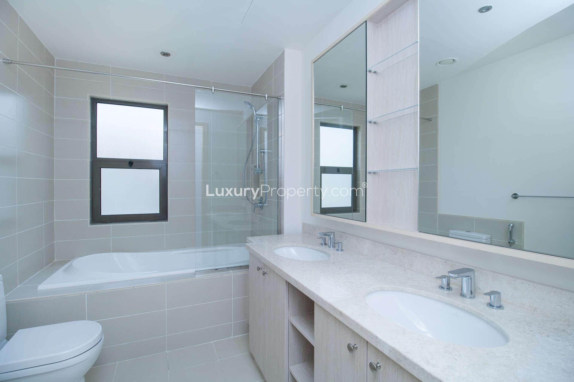 Modern kitchen in Type C villa for rent, Mira Oasis, Dubai