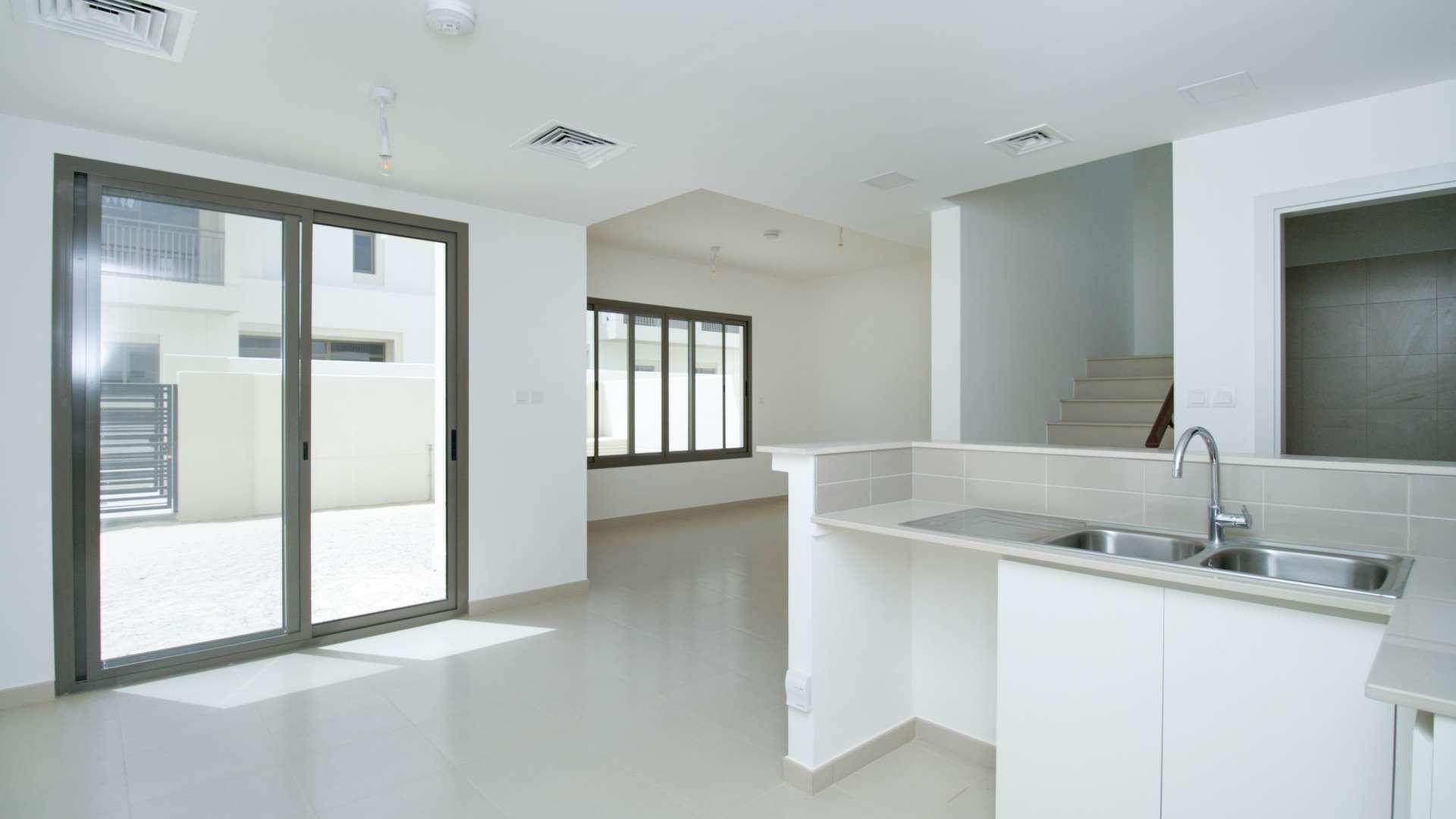 Open-plan living area in 3-bedroom townhouse, Noor Town Square, Dubai