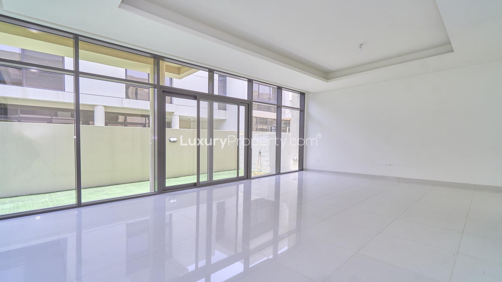 Modern townhouse with carport in Damac Hills, Phoenix community, available for rent