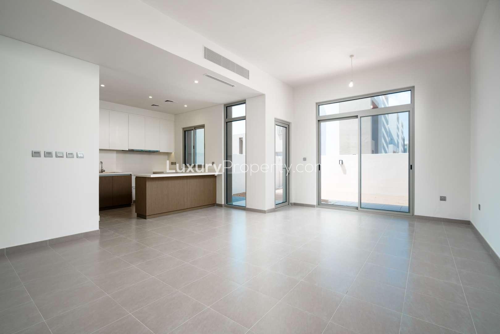 Stylish 3-bedroom townhouse exterior in Reem, Arabian Ranches 2 for rent