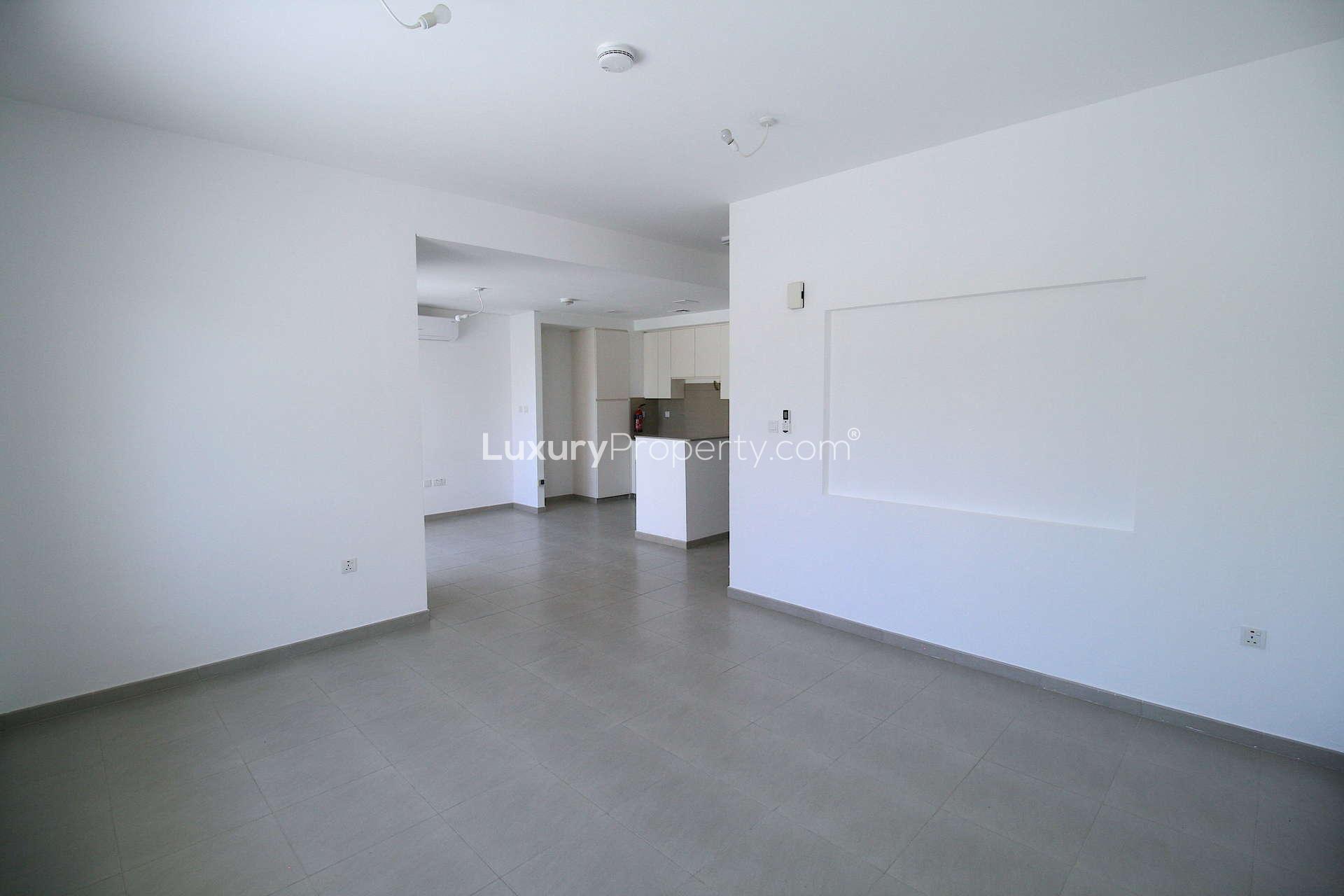 Modern kitchen in 3-bedroom townhouse for rent, Zahra Townhouses, Town Square