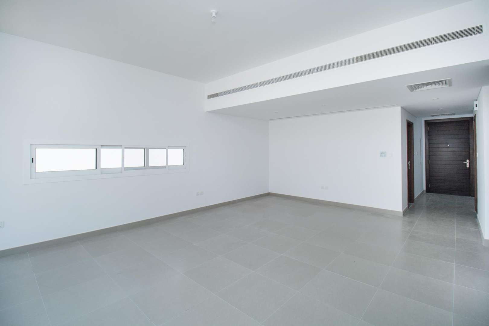 Spacious living room in 3-bedroom townhouse, Arabella 2, Mudon, for sale