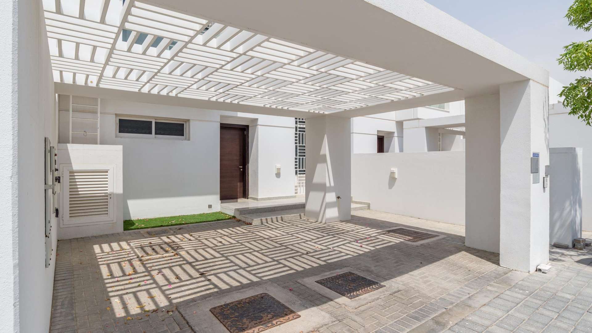 Modern Type A villa exterior in Arabella Townhouses, Mudon community, Dubai