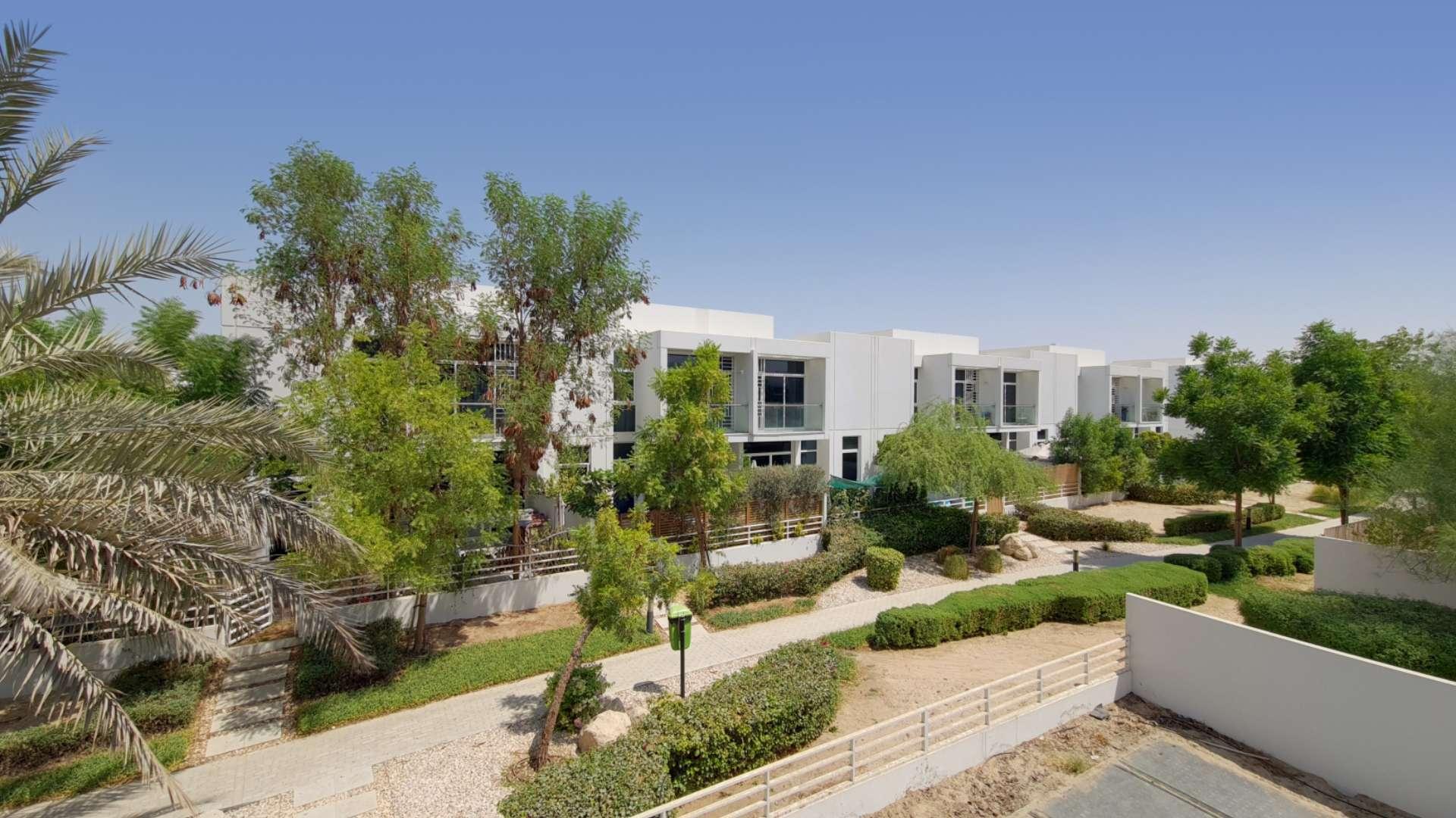 Semi-detached 3-bedroom townhouse with modern facade in Arabella Townhouses, Mudon. For sale