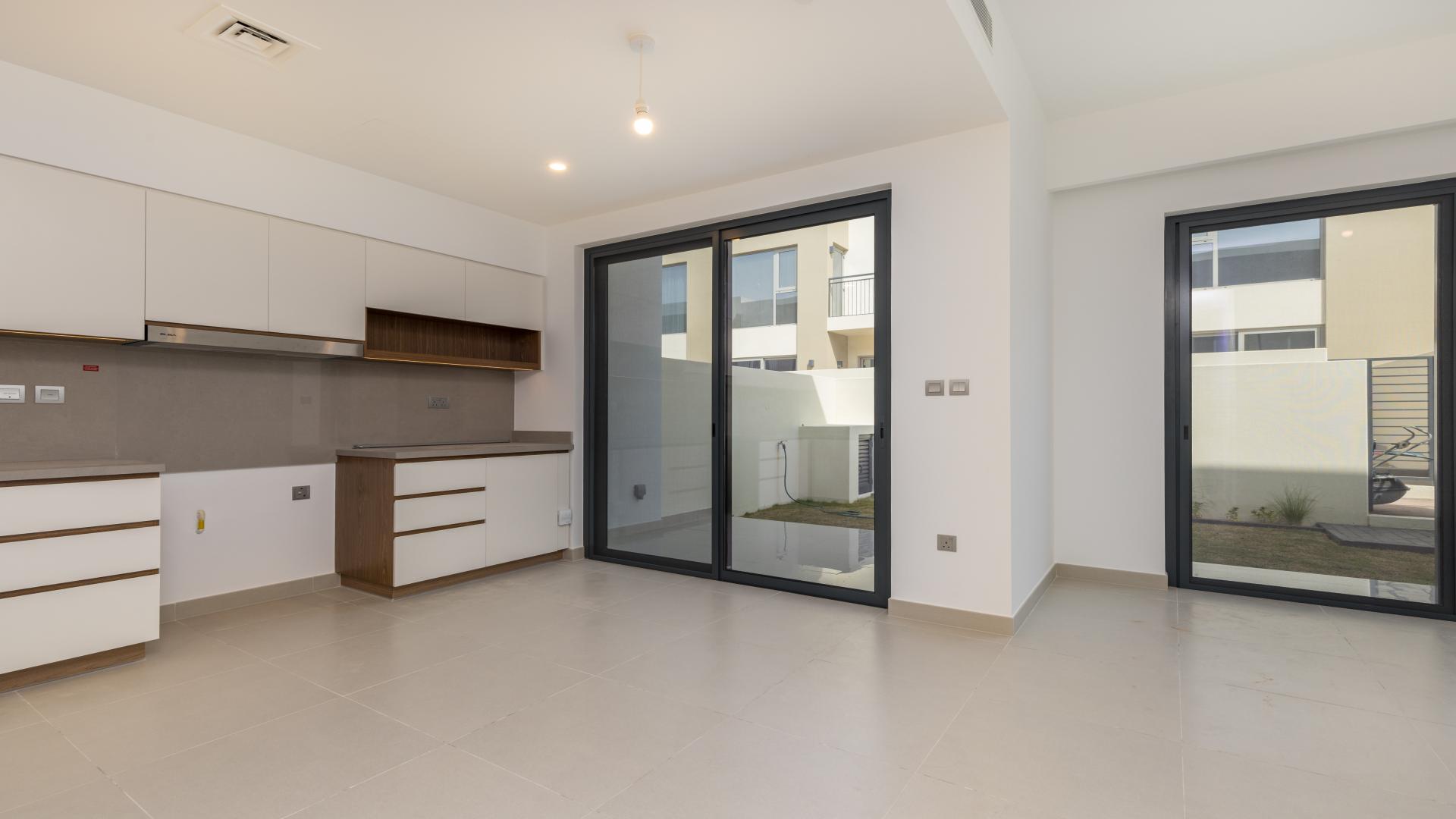 Brand new 3-bedroom townhouse for sale in Arabian Ranches 2, Camelia community