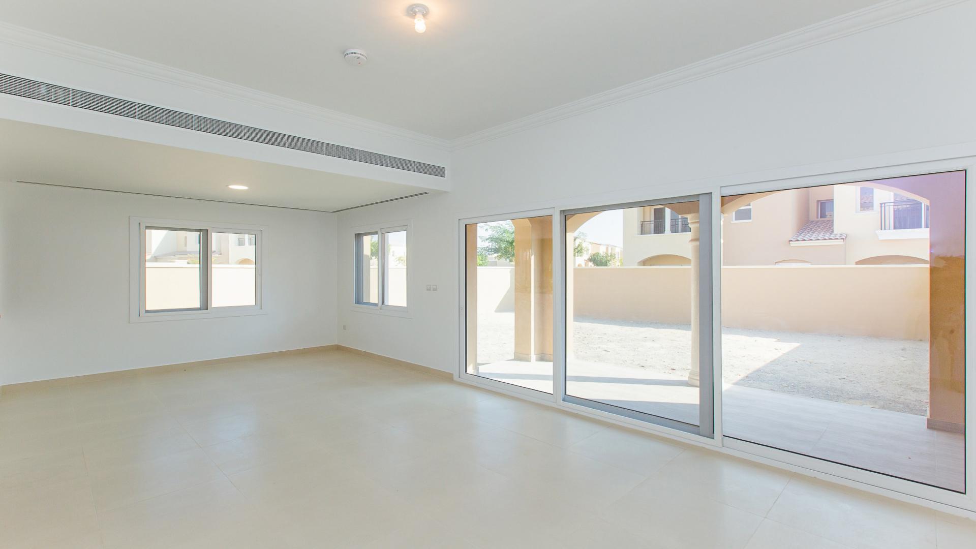 Exterior view of 3-bedroom Type A townhouse for sale in Casa Dora, Serena