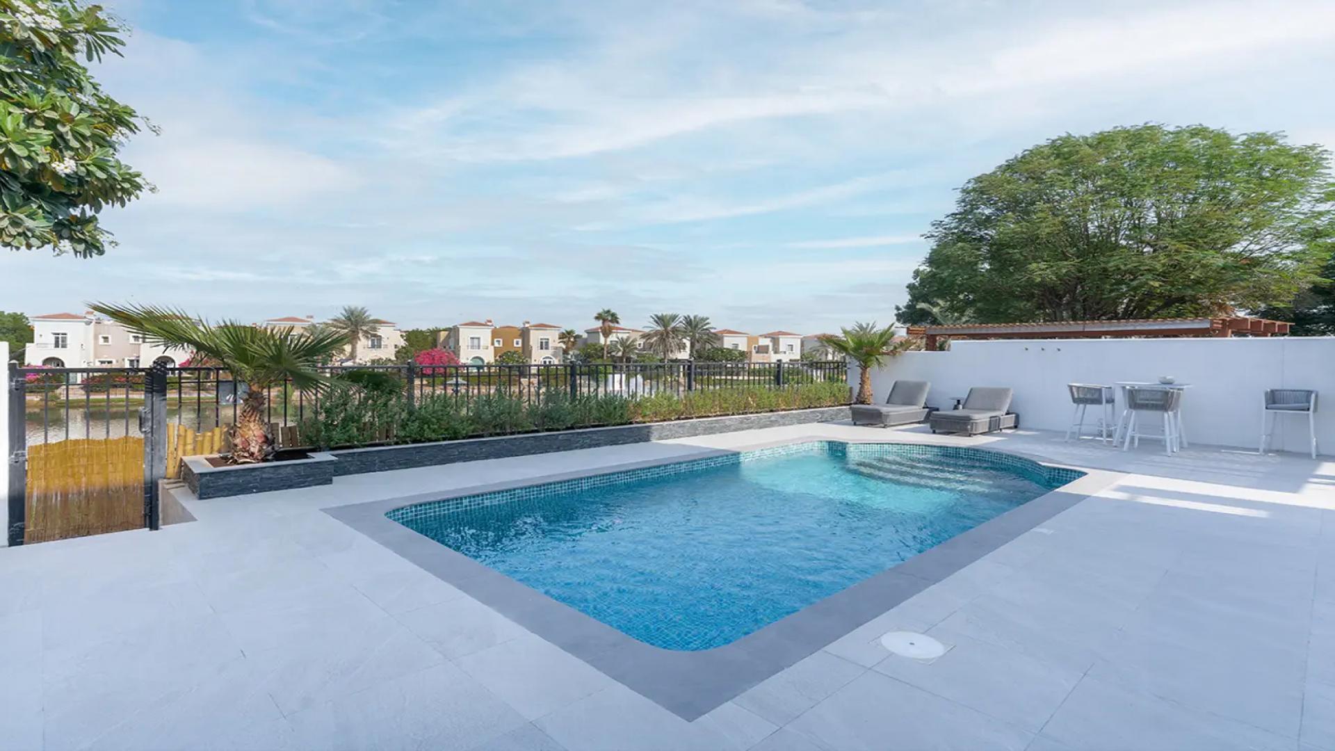 Modern Al Reem 2 townhouse with private pool, Arabian Ranches, for sale