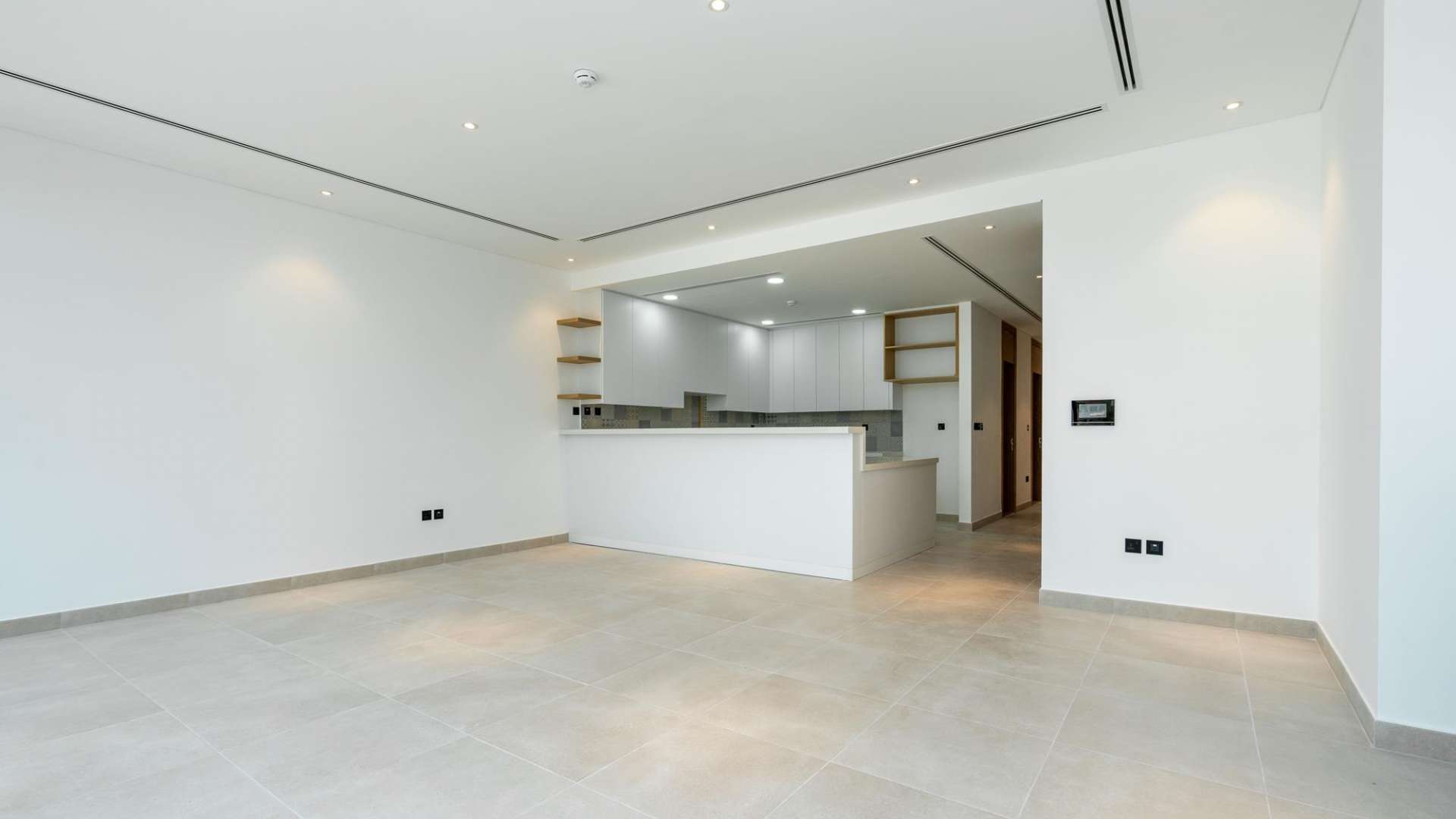 Luxurious Jumeirah Golf Estates townhouse with scenic golf course and garden views for sale