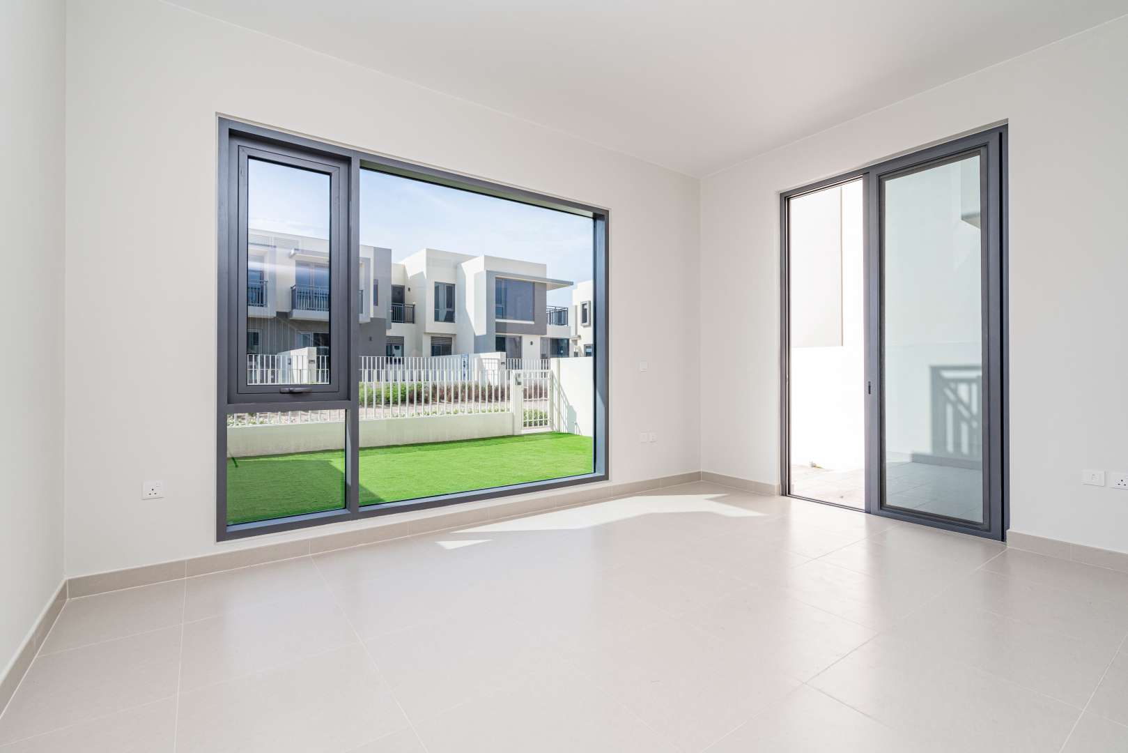 Single row townhouse for sale in Maple, Dubai Hills Estate, family-friendly community