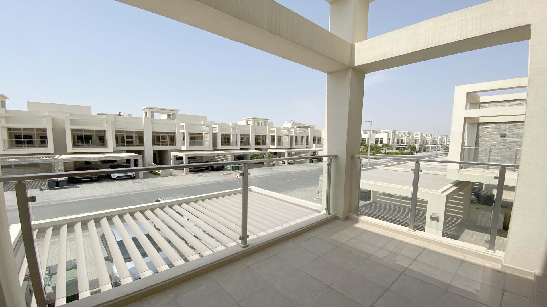 Townhouse with spacious backyard in Meydan Gated Community, 3 bedrooms, 4 bathrooms, for sale