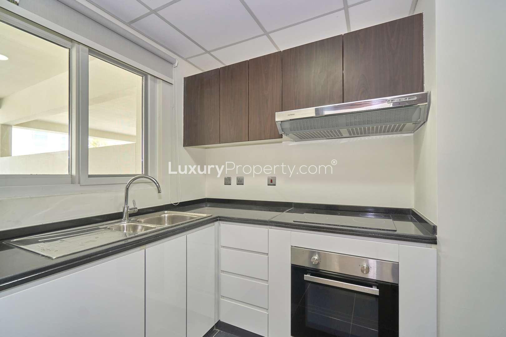 Modern kitchen in fully furnished 3-bedroom townhouse, Pacifica, Akoya by DAMAC Hills 2