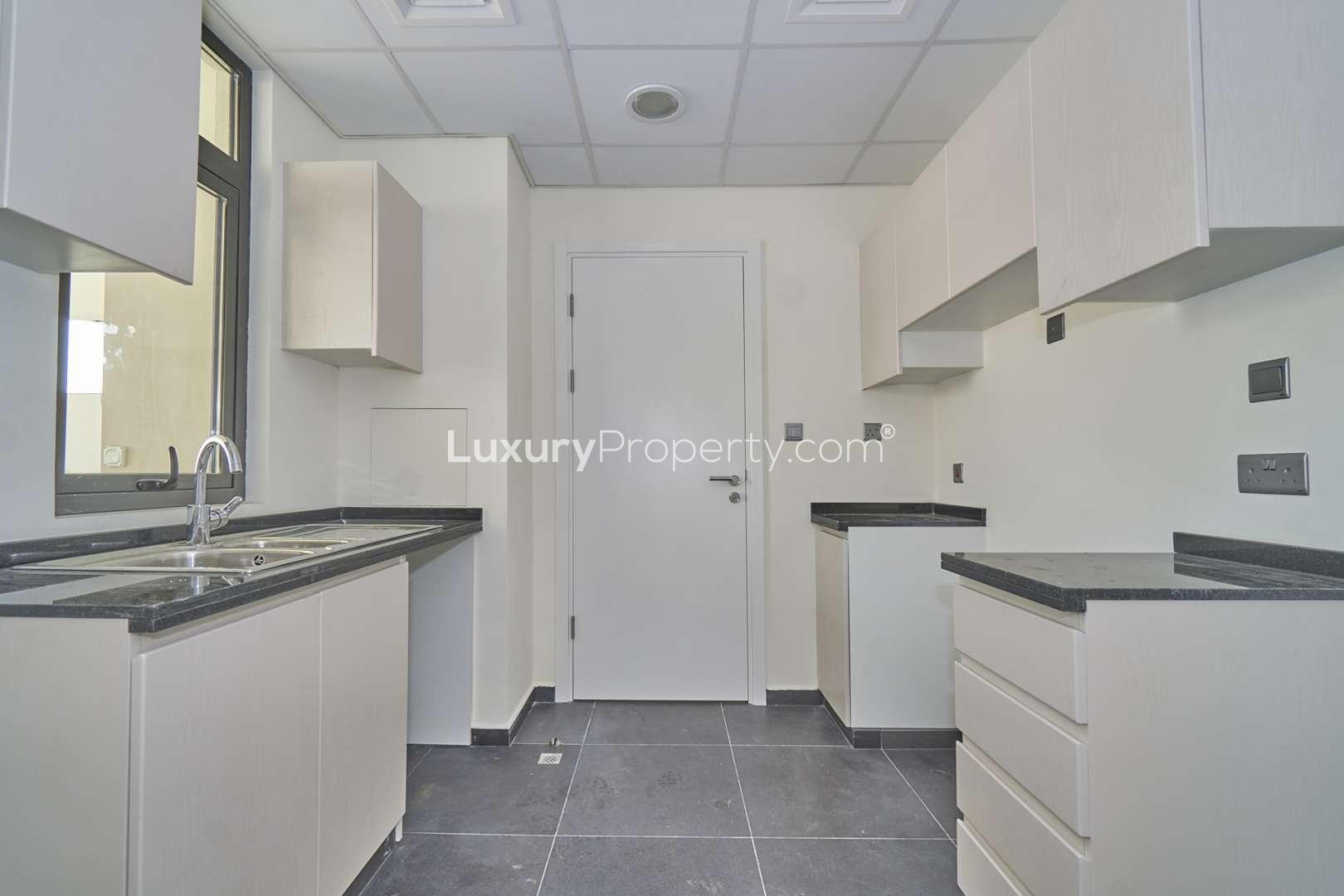 Astonishing 3 Bed Townhouse for Sale in Primrose, Akoya