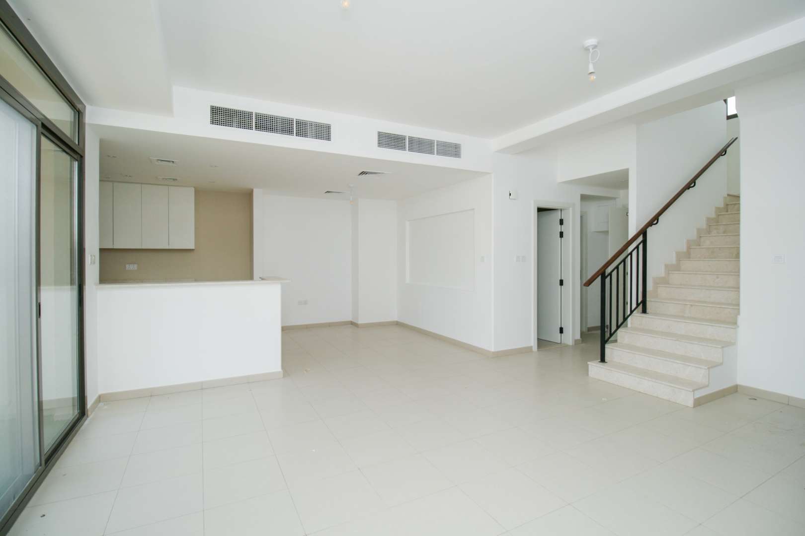 Modern kitchen in 3-bedroom Safi Townhouse for sale, Town Square, Dubai