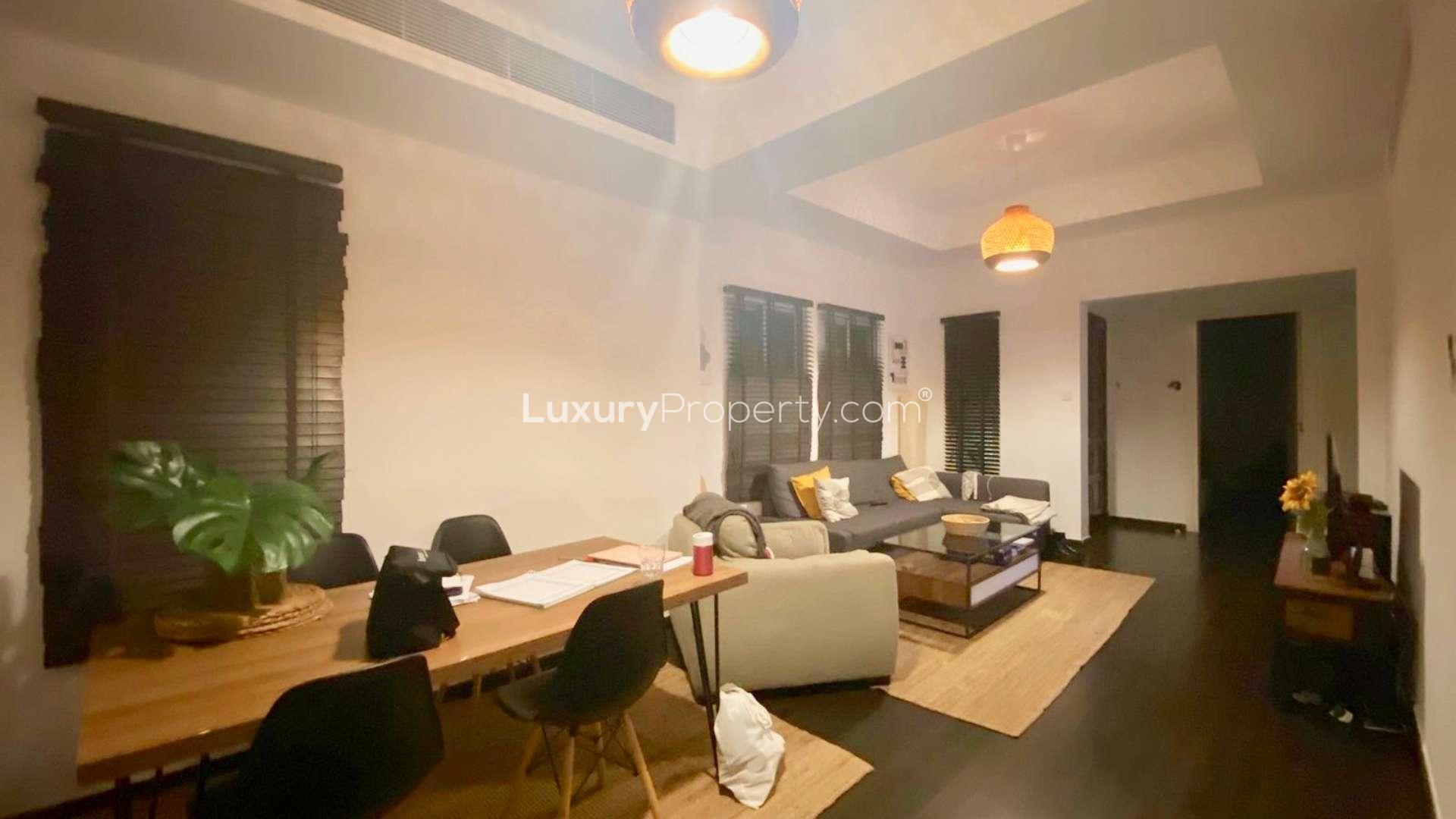 Living room with modern decor in The Springs townhouse for sale, LP13554