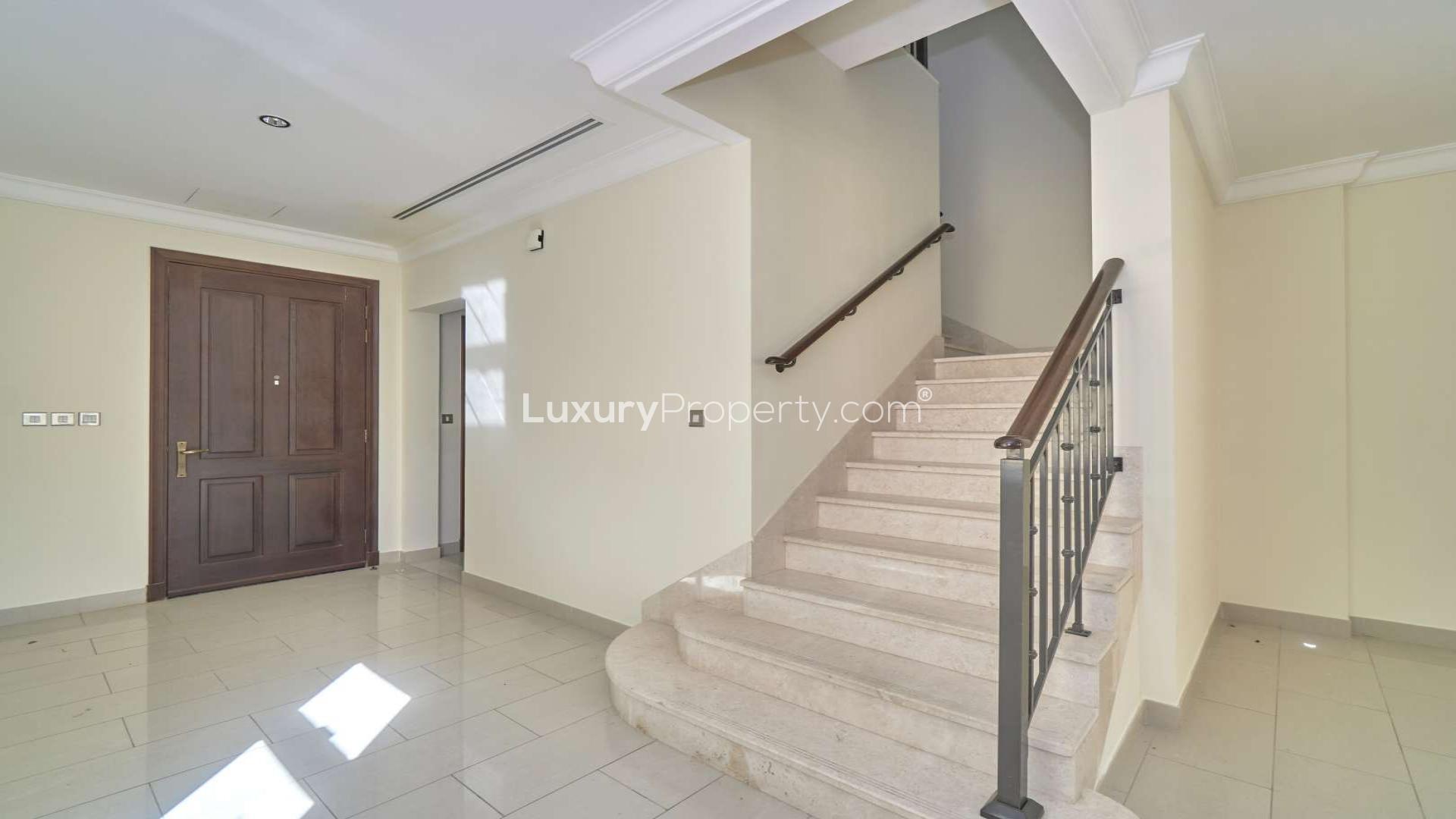 Staircase and entrance in 3-bed villa, Casa, Arabian Ranches 2, for rent