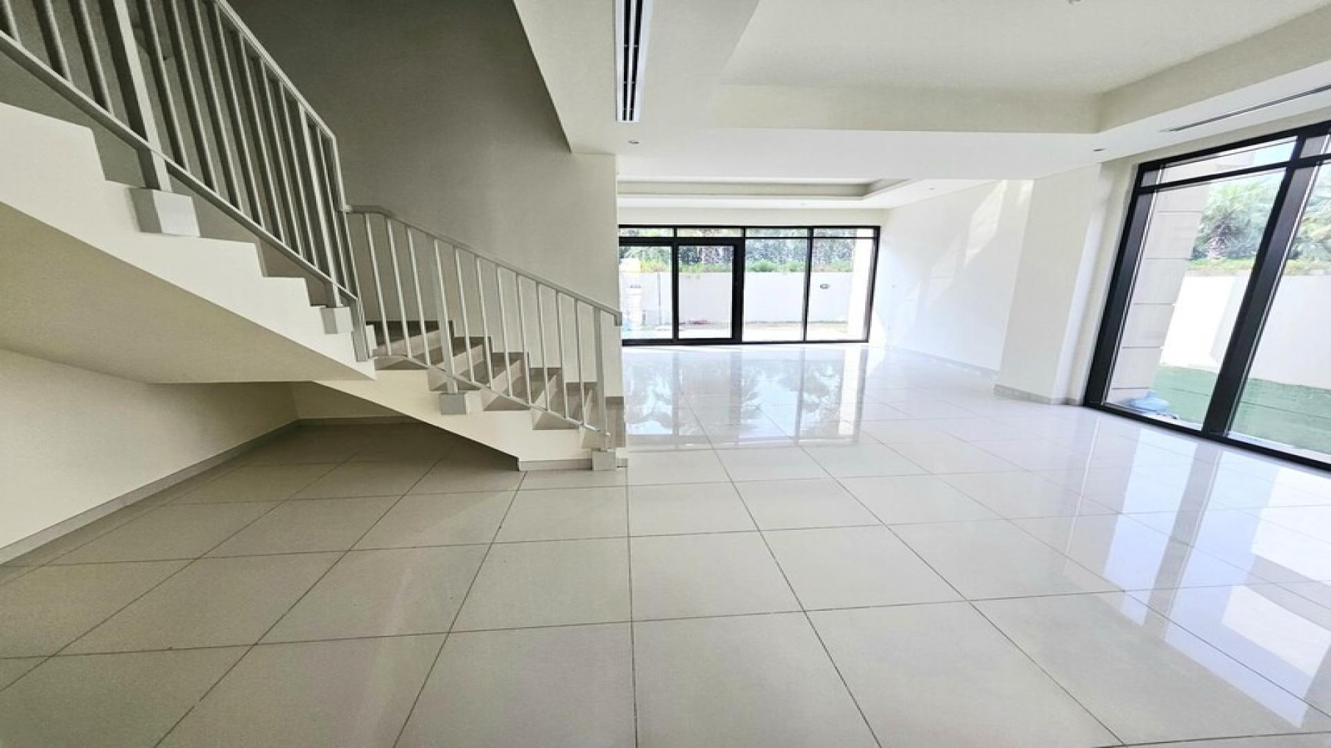 Elegant 3-bedroom villa exterior in Richmond, Damac Hills for rent, showcasing modern architecture