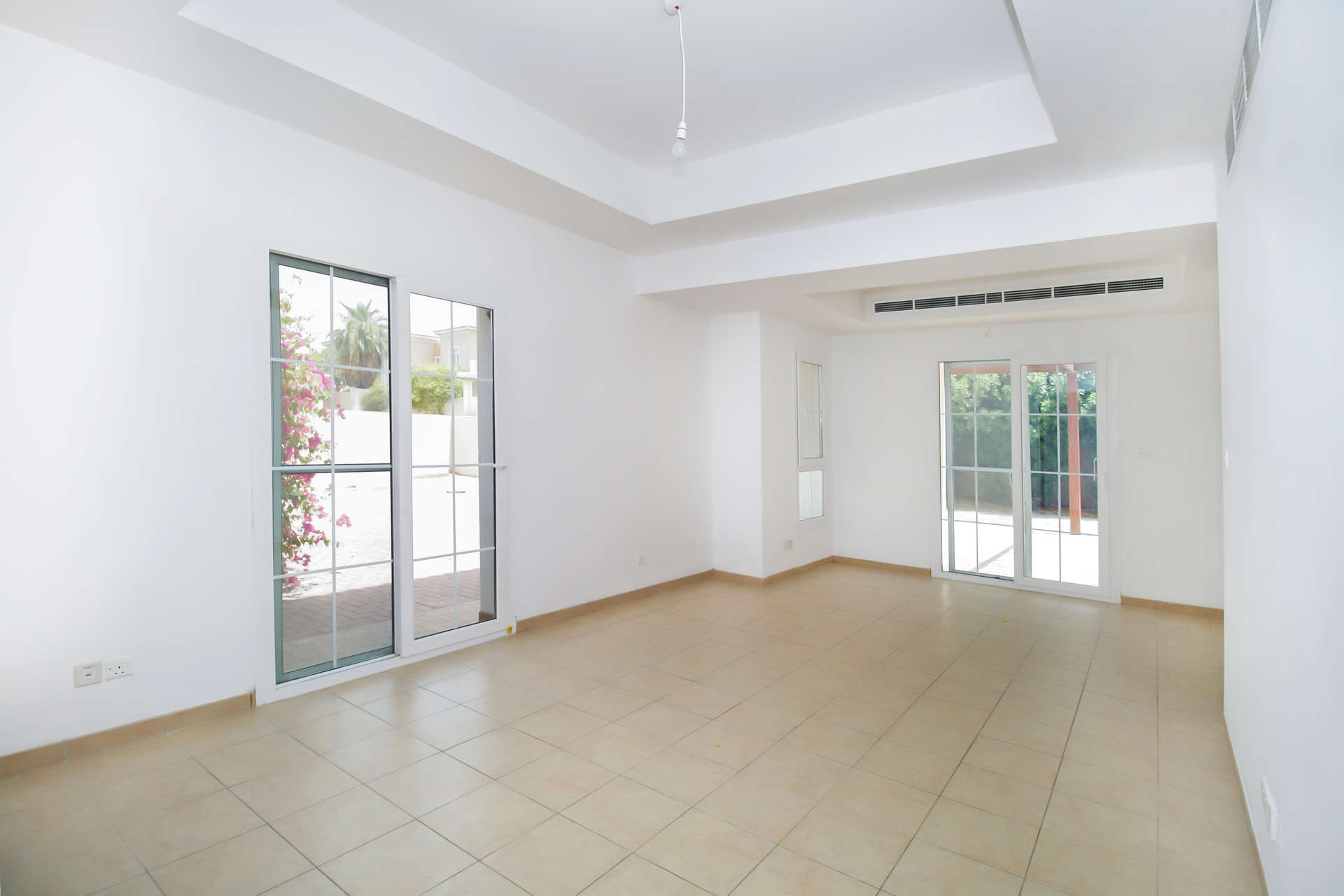 Bright living room in 3-bedroom villa, Al Reem 1, Arabian Ranches, available for rent