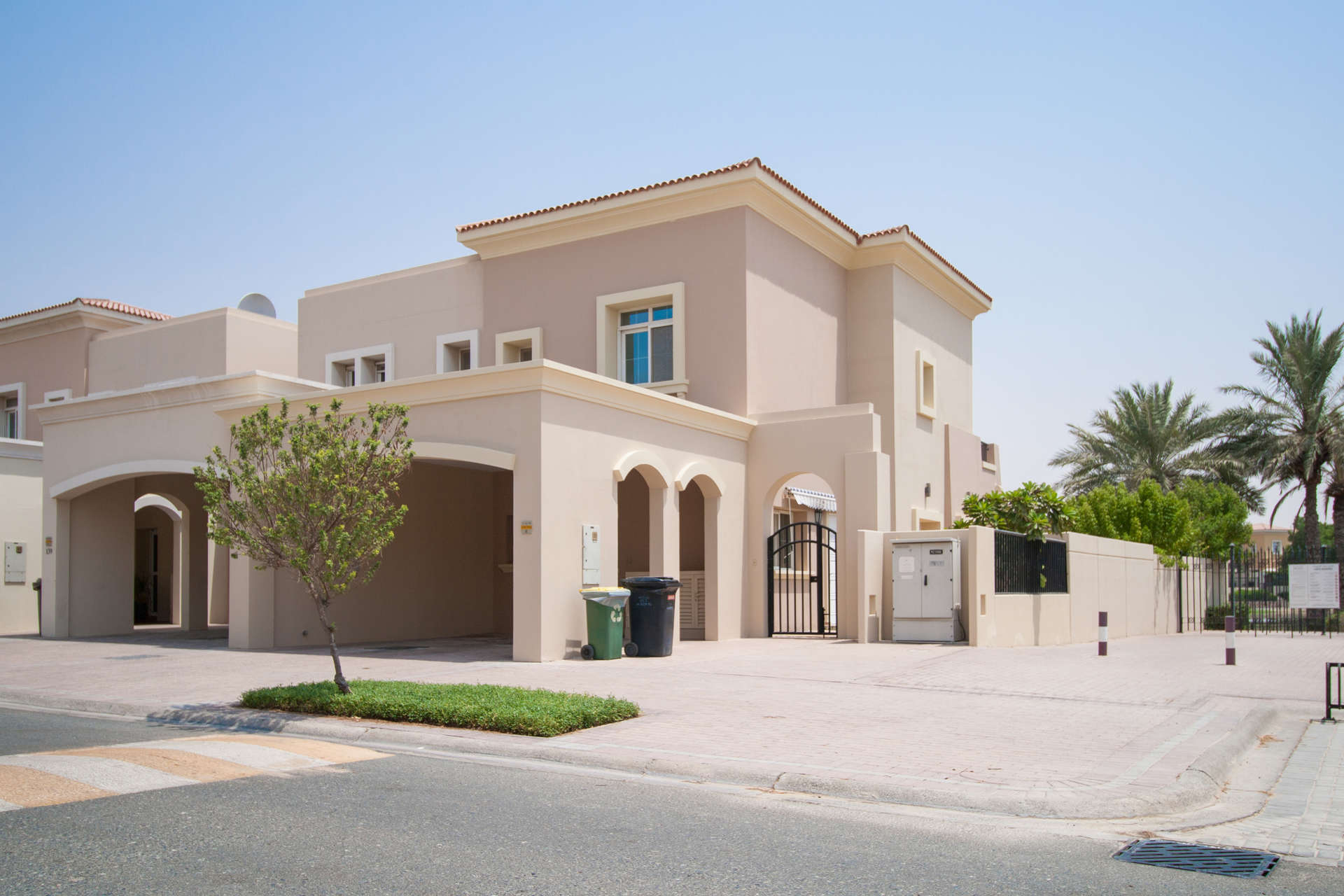 Empty room with sliding glass doors in 3-bedroom townhouse, Al Reem 3, Arabian Ranches