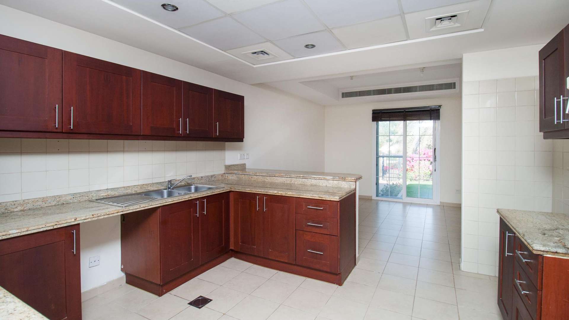 Exterior view of 3-bedroom townhouse for rent in Al Reem, Arabian Ranches community