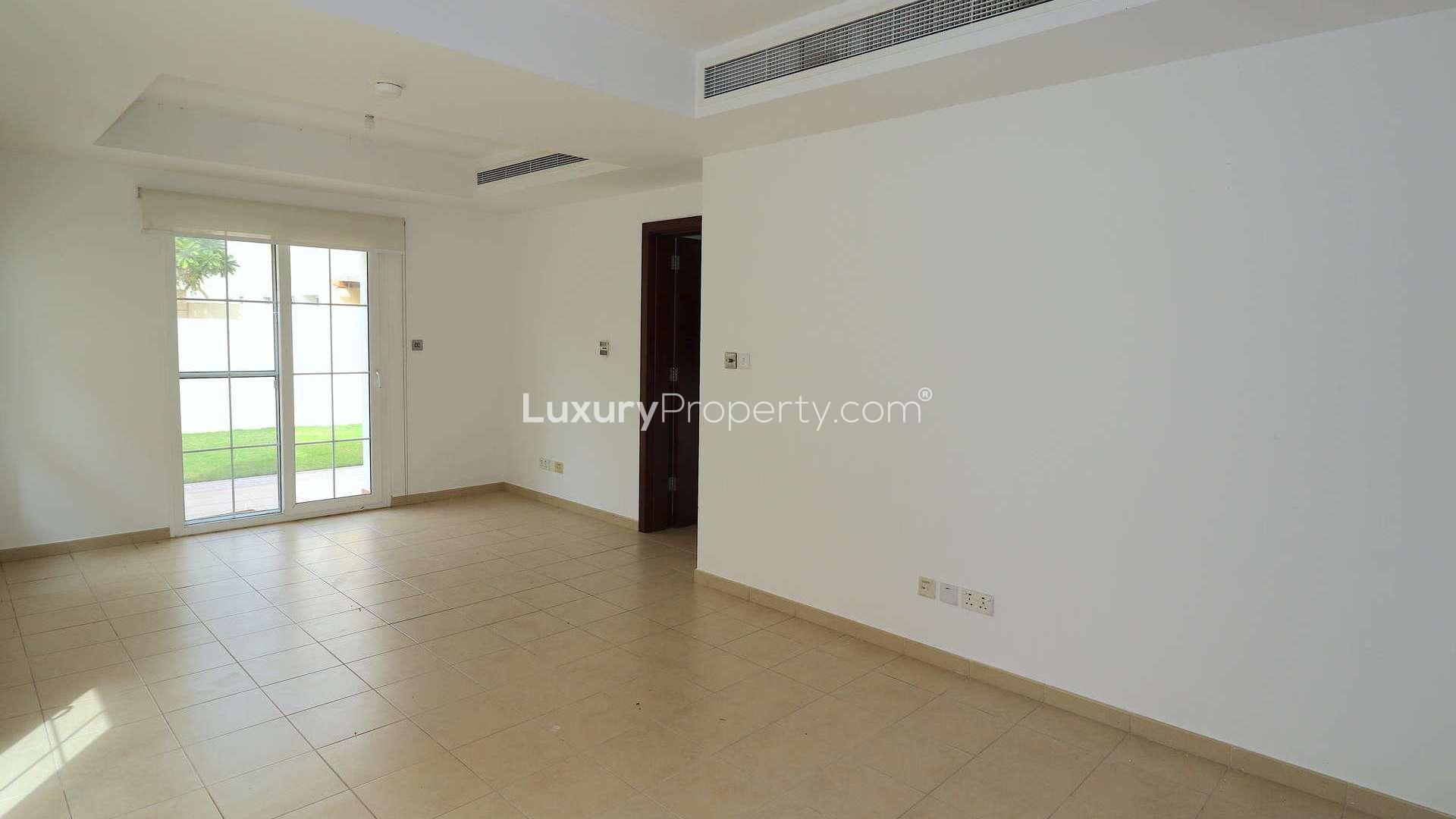 End-unit villa with private garden in Al Reem, Arabian Ranches, perfect for family living