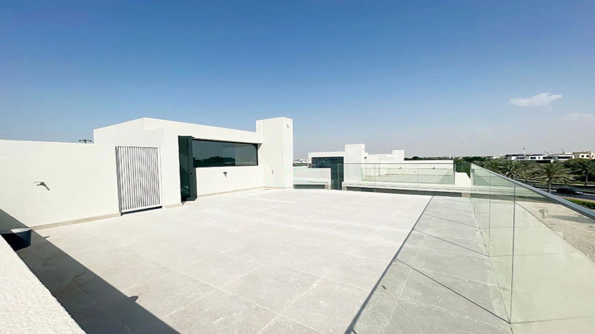 Spacious rooftop terrace of villa in Club Villas, Dubai Hills Estate, available for rent