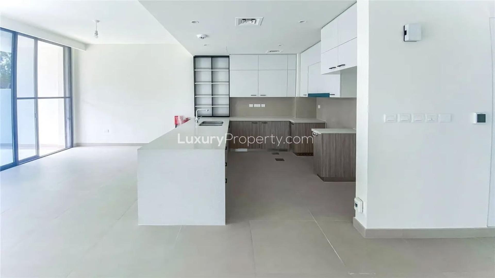 Modern kitchen in vacant 3-bedroom villa, Club Villas, Dubai Hills Estate, available for rent