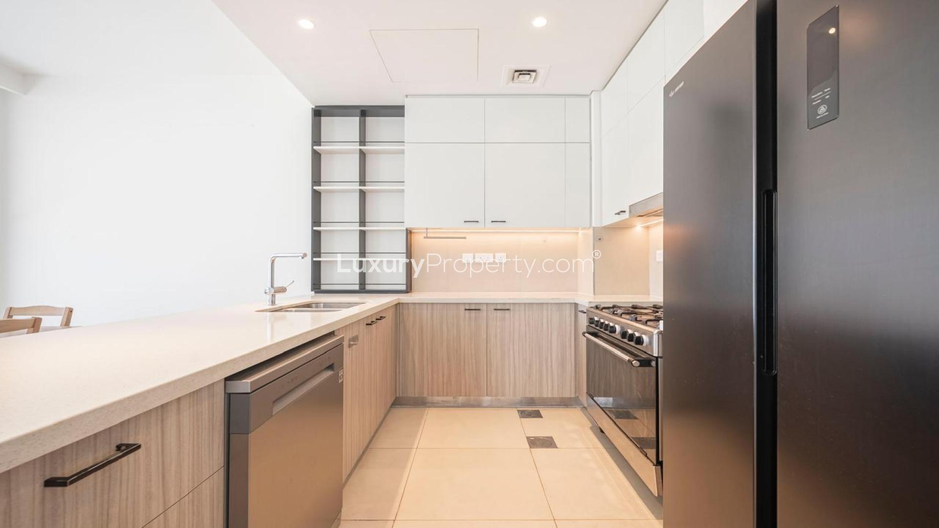 Spacious open-plan kitchen and living area in Dubai Hills Estate villa for rent