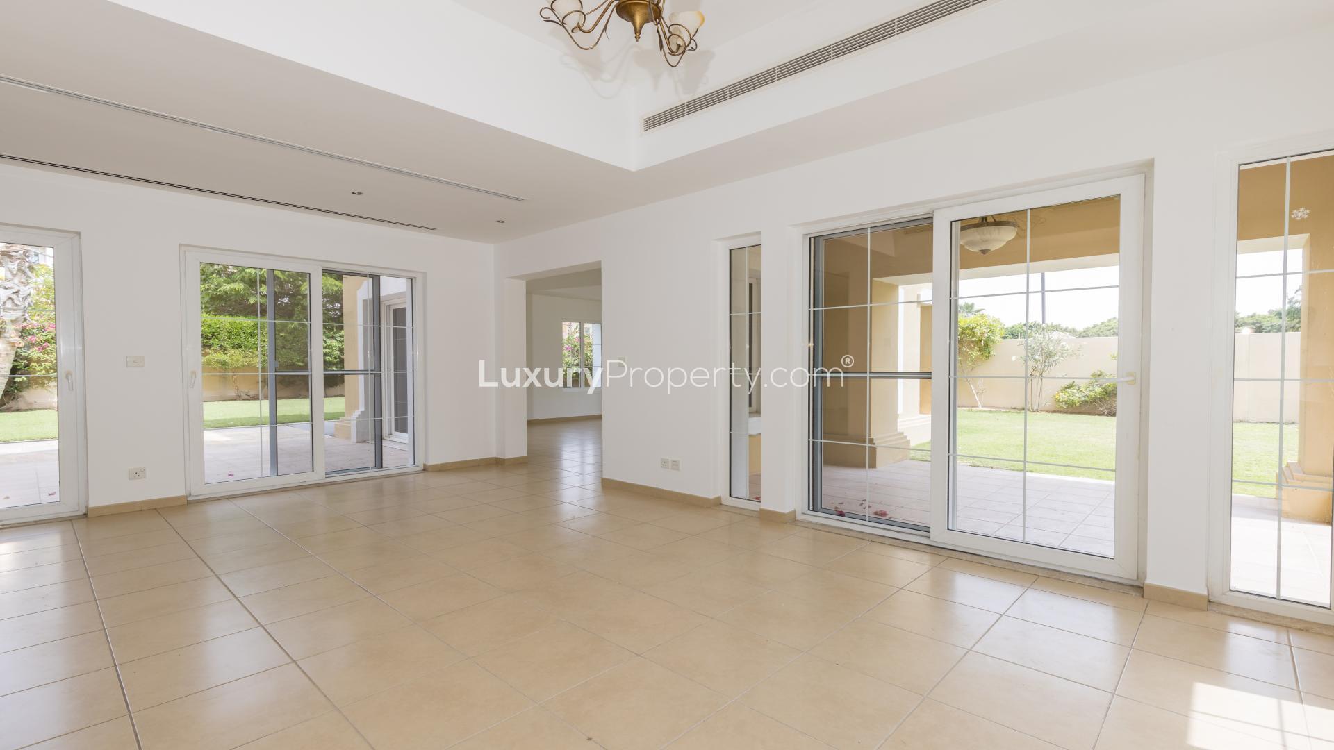 Stunning three-bedroom villa with garden in Alvorada, Arabian Ranches for rent