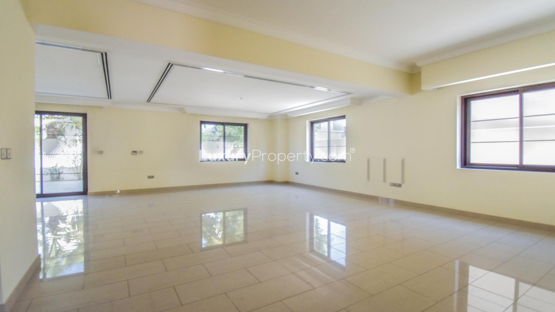 Vacant Arabian Ranches villa garden with play area, near pool, Casa sub-community