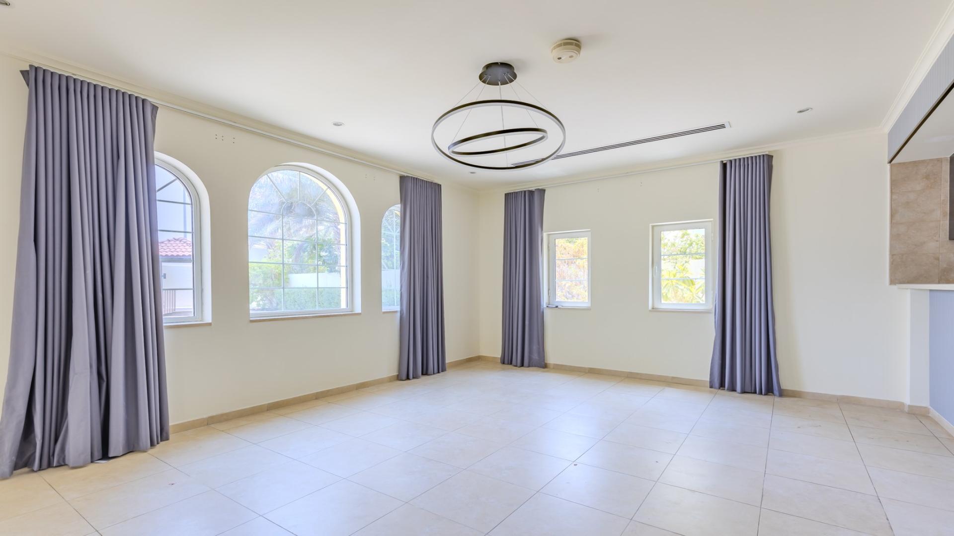 Spacious living room in Legacy Villa, Jumeirah Park, available for rent
