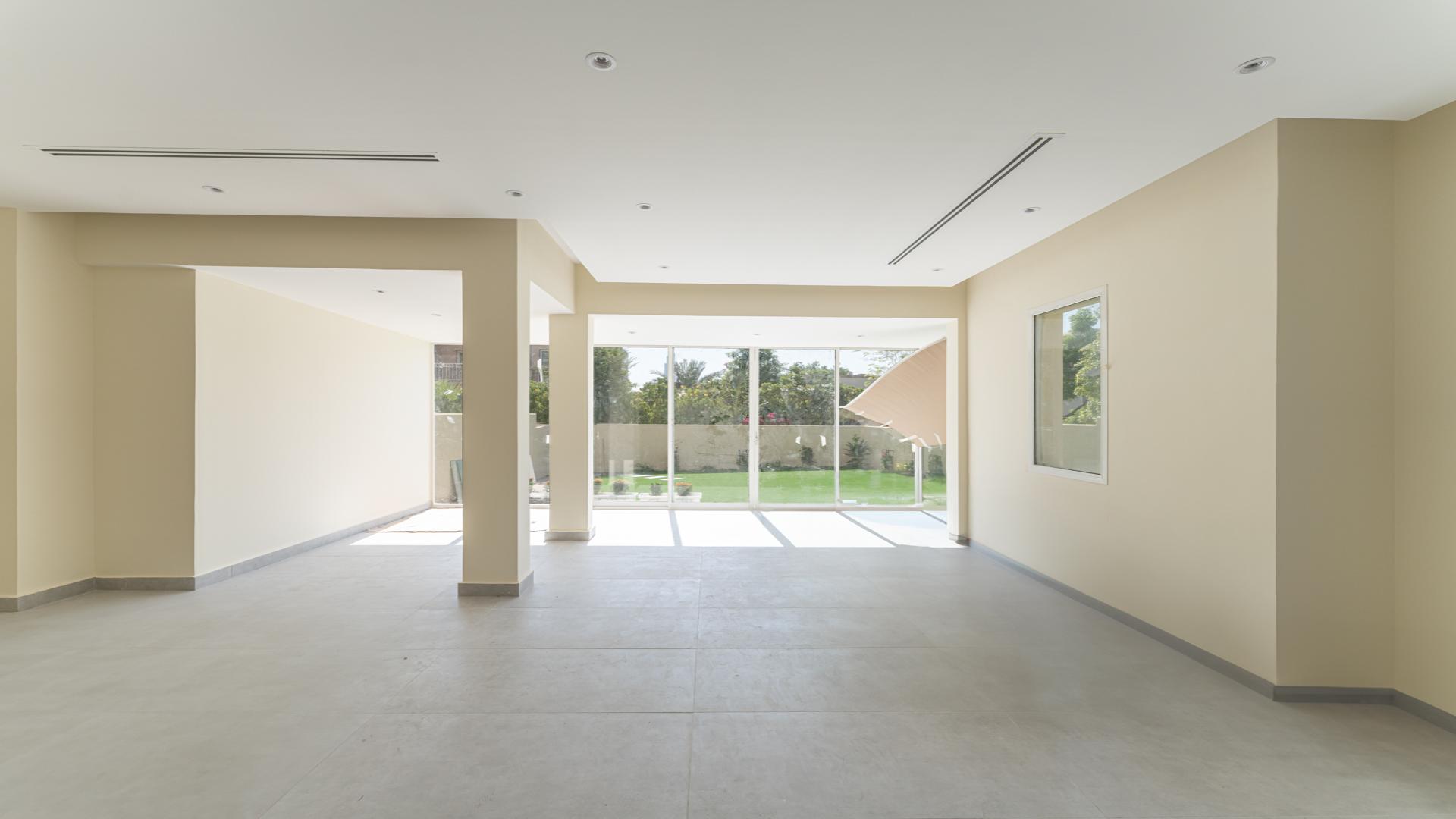 Meticulously upgraded 3-bedroom villa with lush garden in Springs 11, The Springs