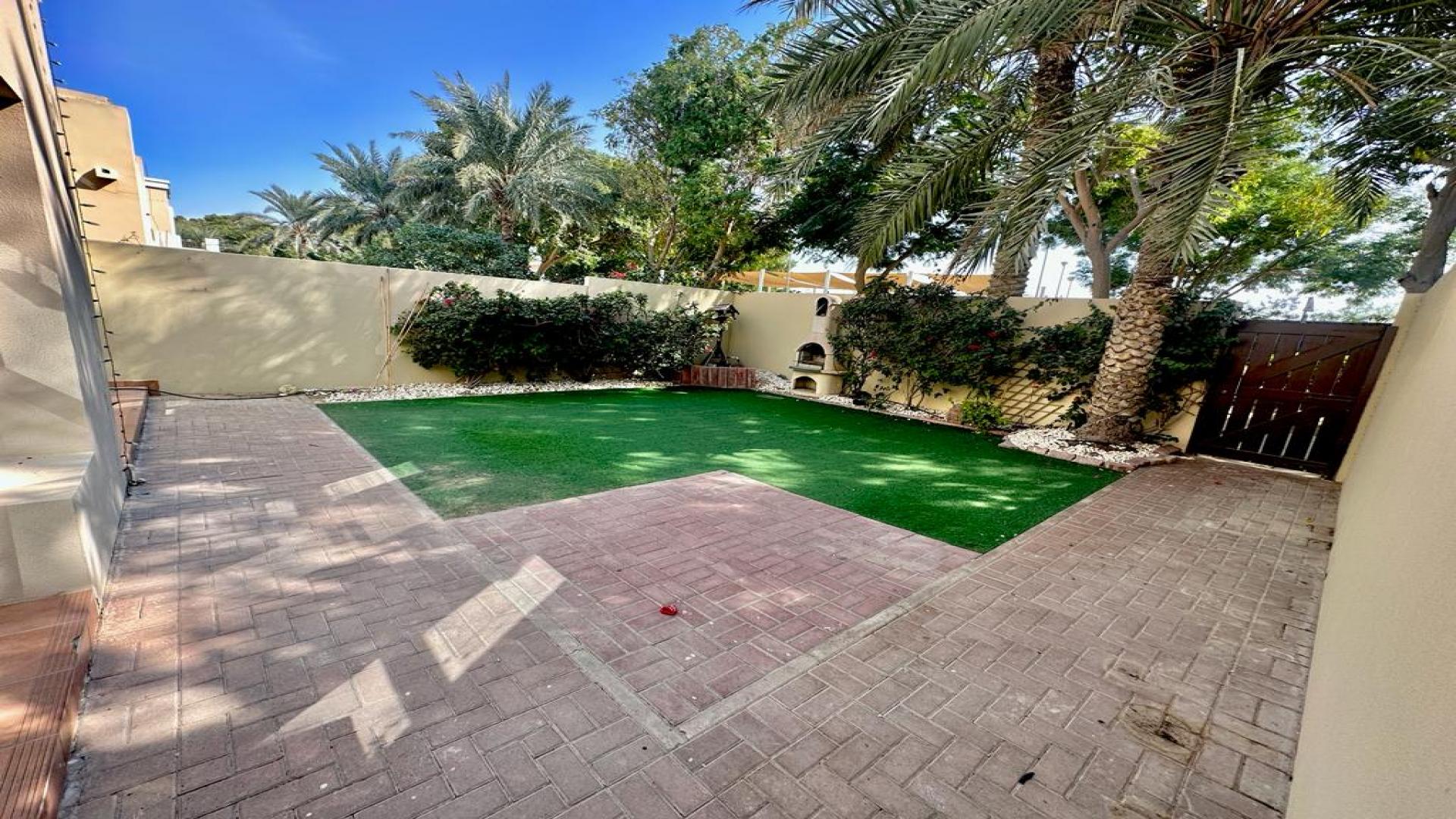 Spacious kitchen and living area in Al Reem villa, Arabian Ranches, available for rent