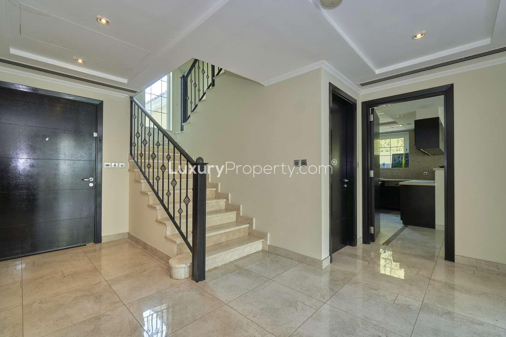 Spacious villa entrance with garden in Jumeirah Park, Legacy community, available for rent