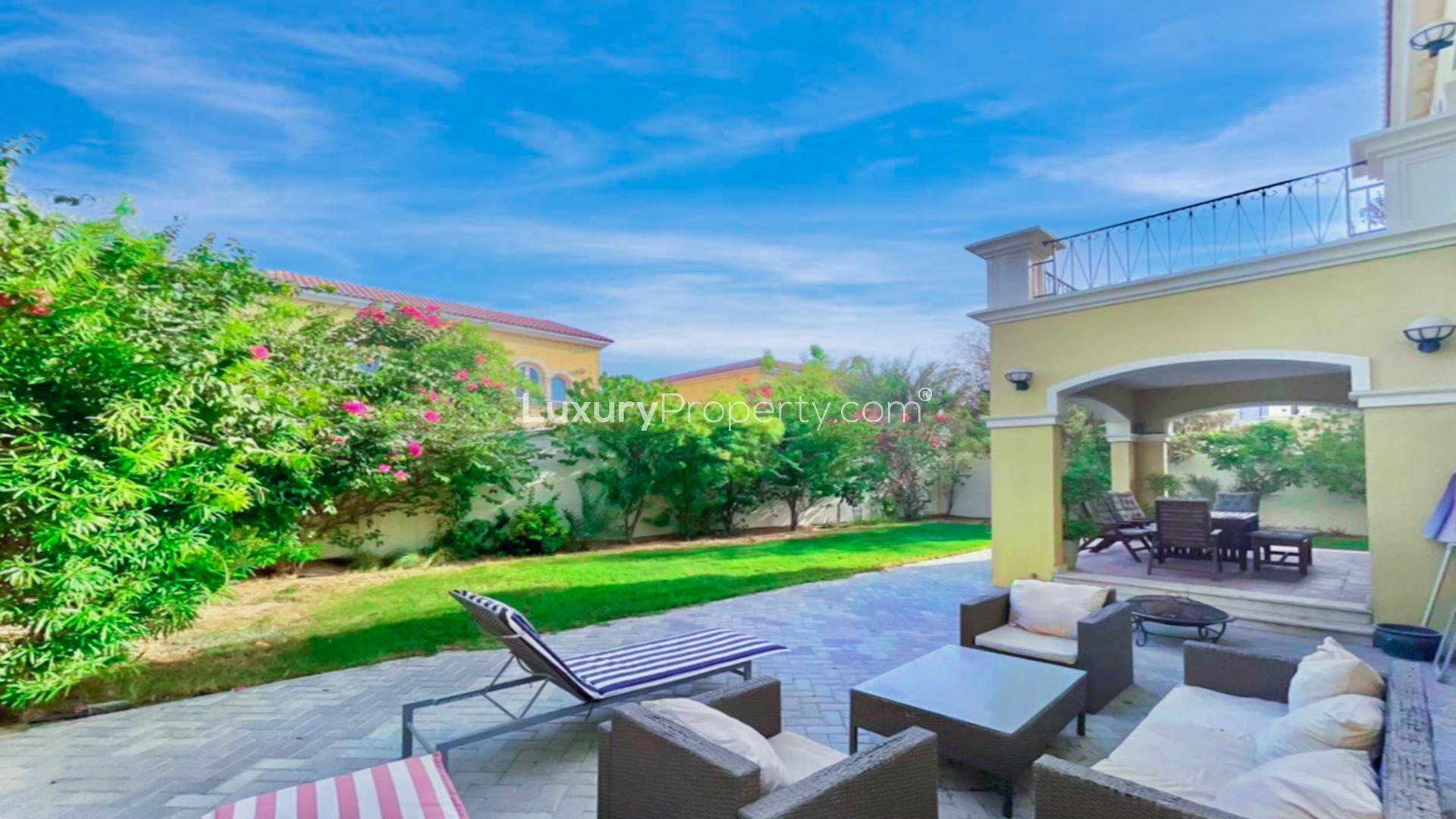 N/A,Outdoor patio and garden of spacious 3 Bed Legacy Villa in Jumeirah Park for rent