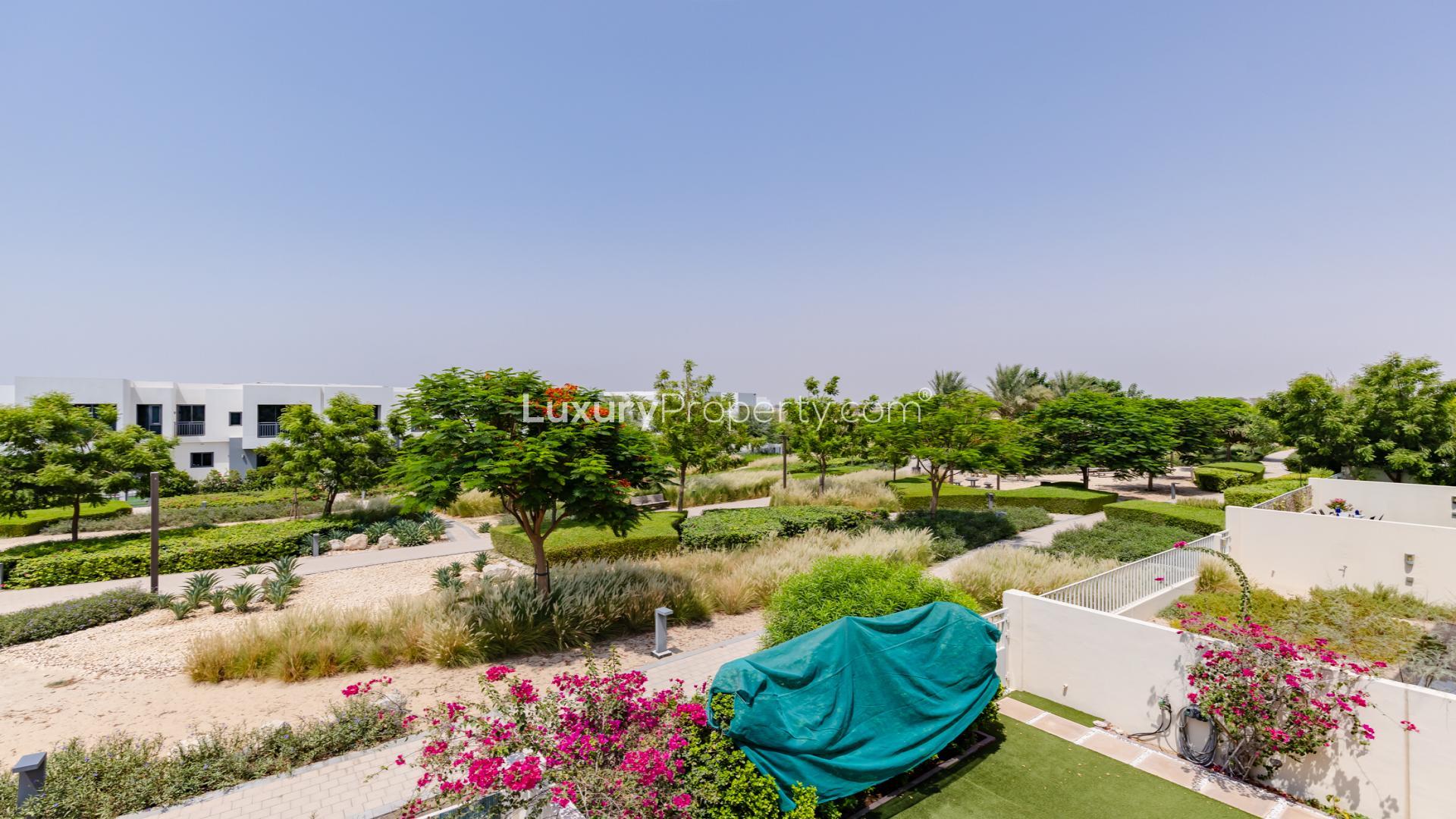 Spacious living area in luxury 3-bedroom villa, Maple 2, Dubai Hills Estate for rent