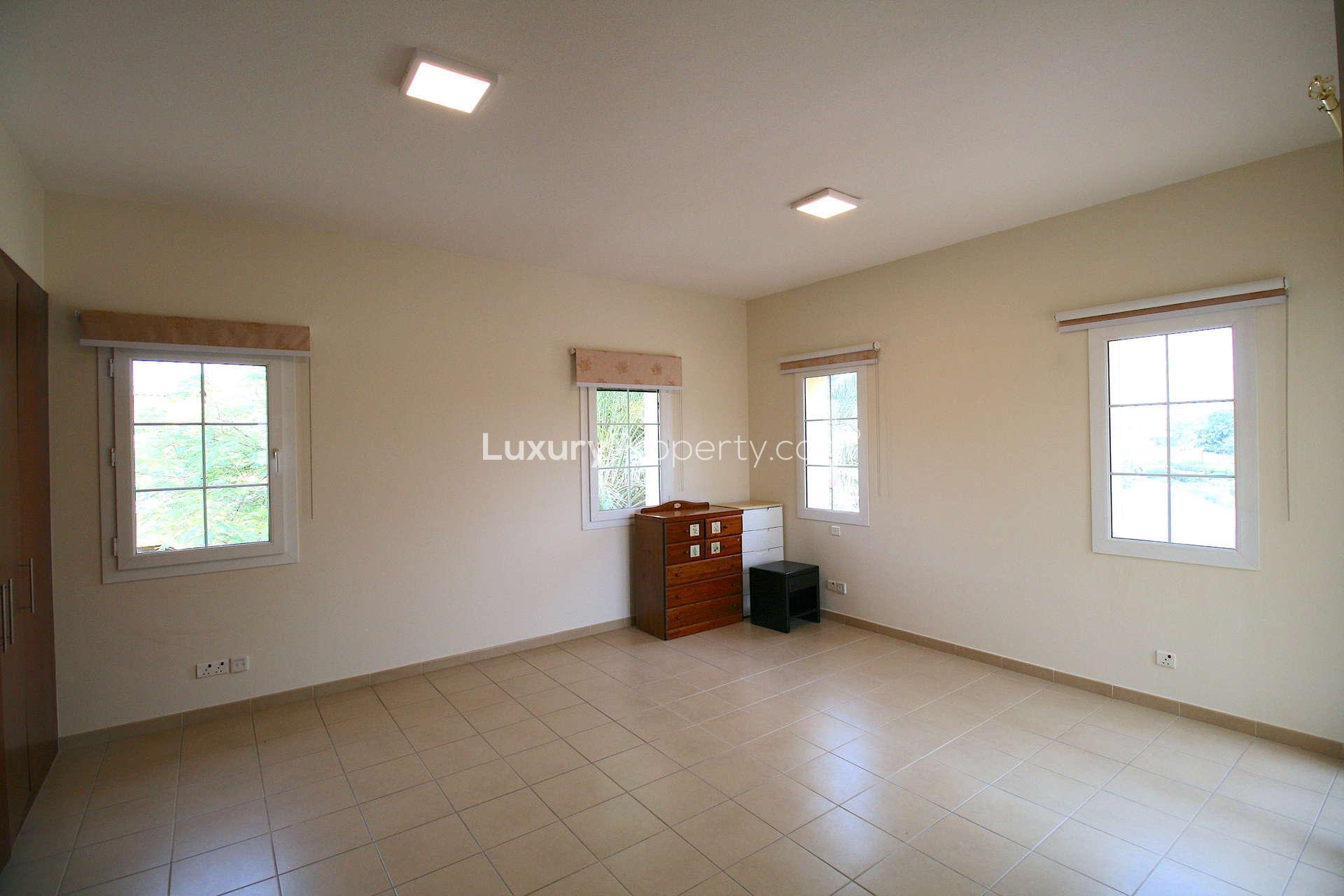 Spacious dining area in 3-bedroom Type A villa, Palmera 2, Arabian Ranches for rent