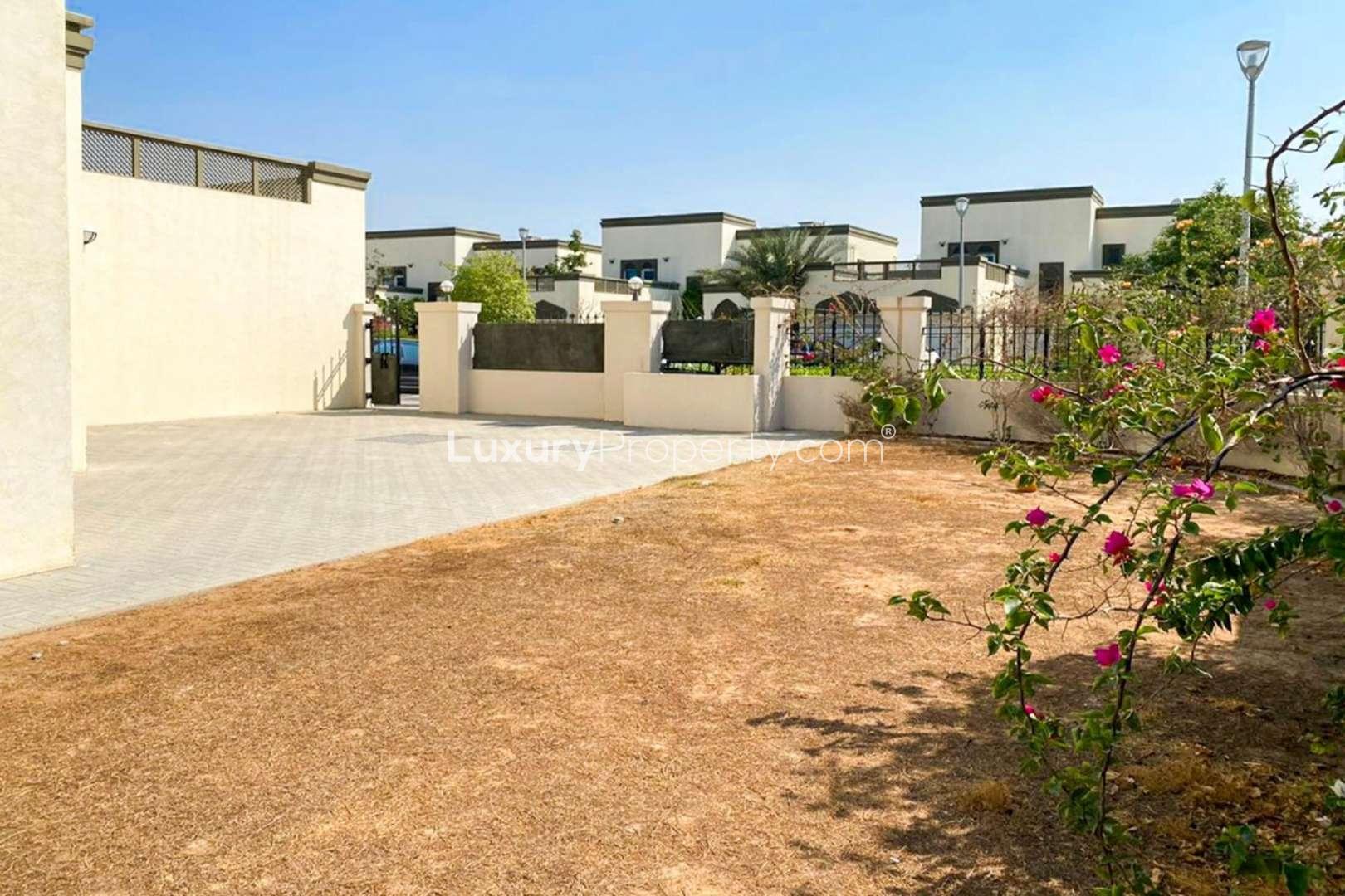 Spacious backyard view of 3-bedroom villa for rent in Jumeirah Park's Regional community