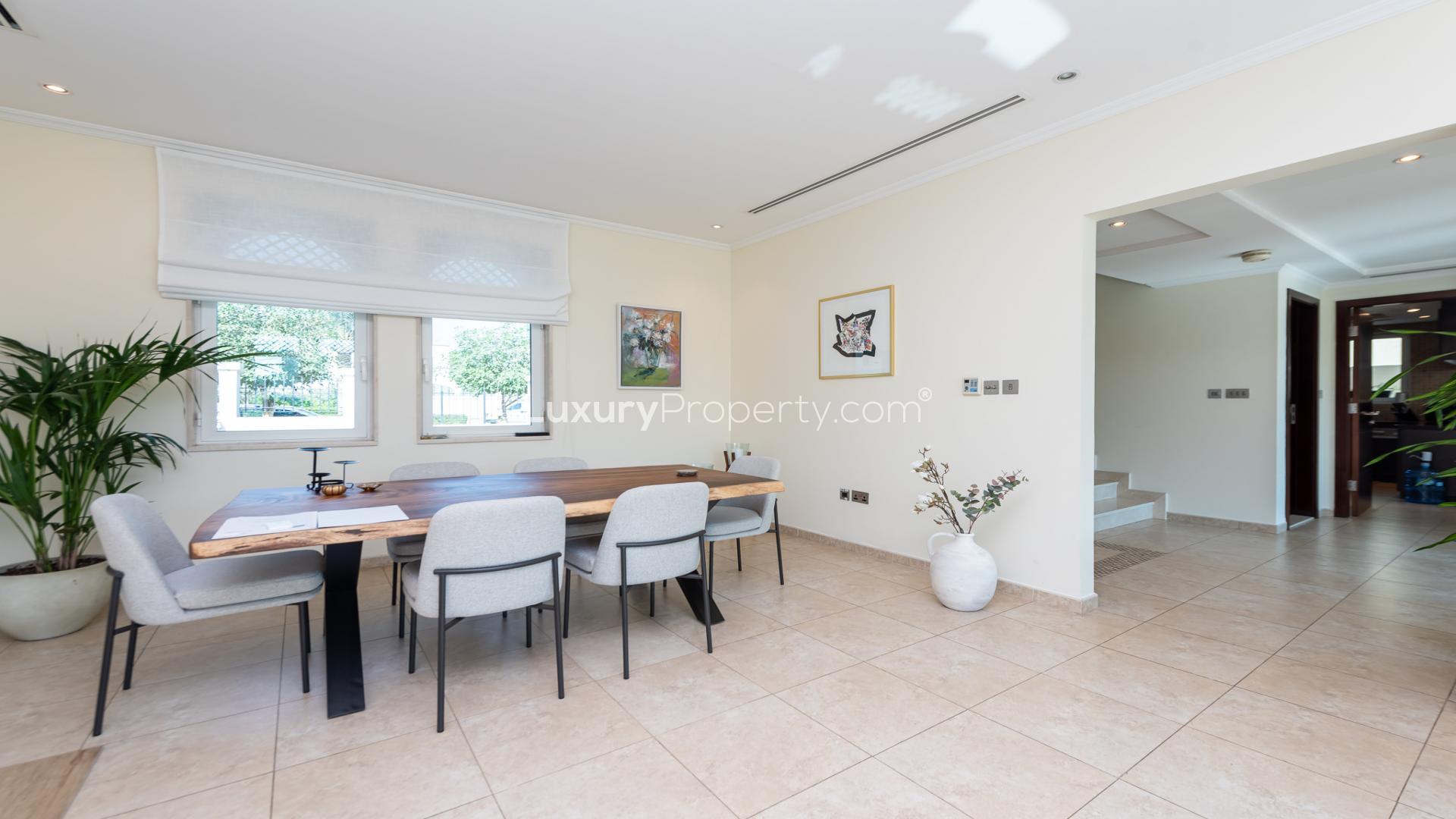 Spacious living area in 3-bedroom Regional style villa, Jumeirah Park, for rent