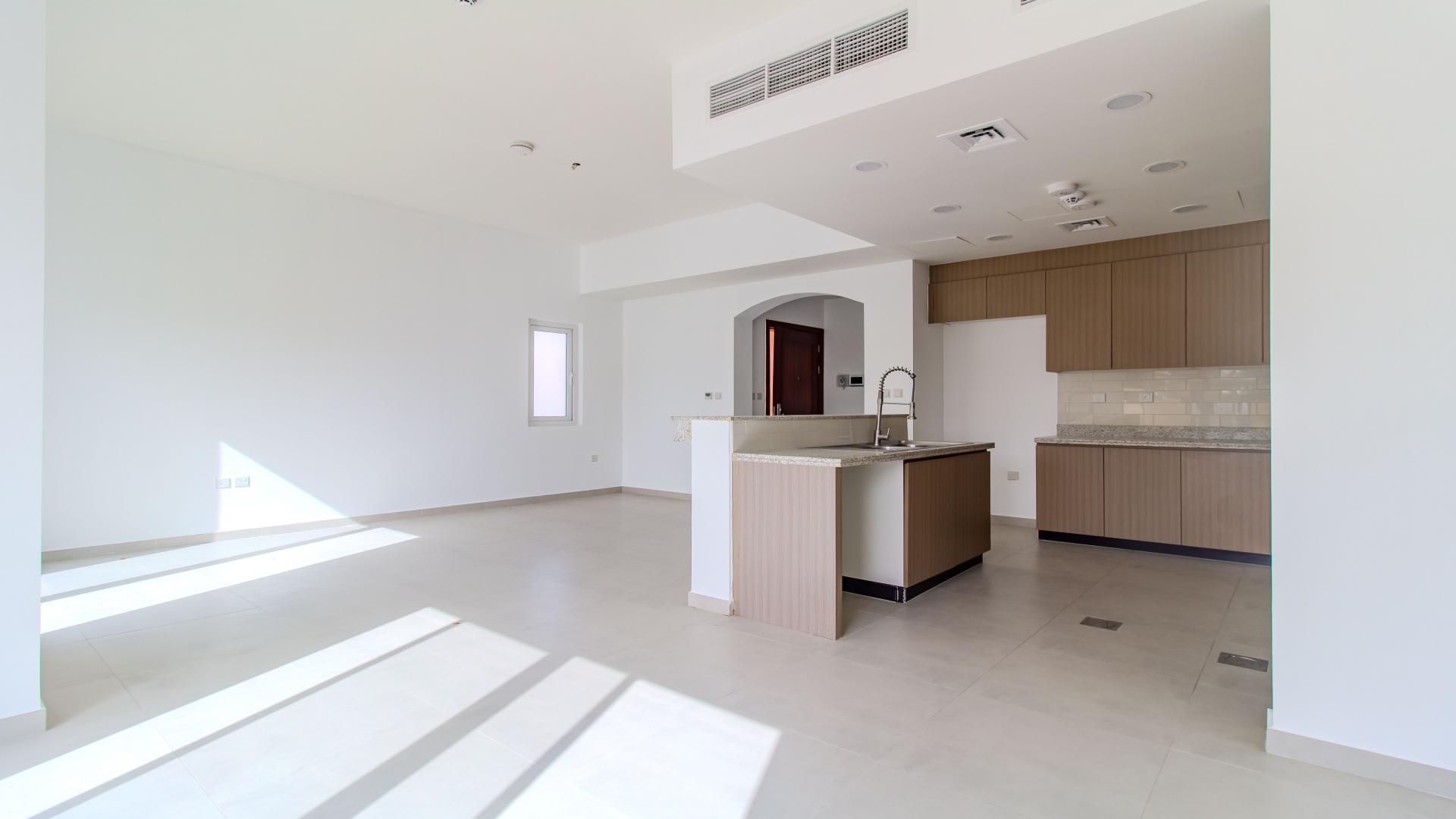 Modern kitchen in spacious corner villa, Amaranta, Villanova, Dubai Land, available for rent